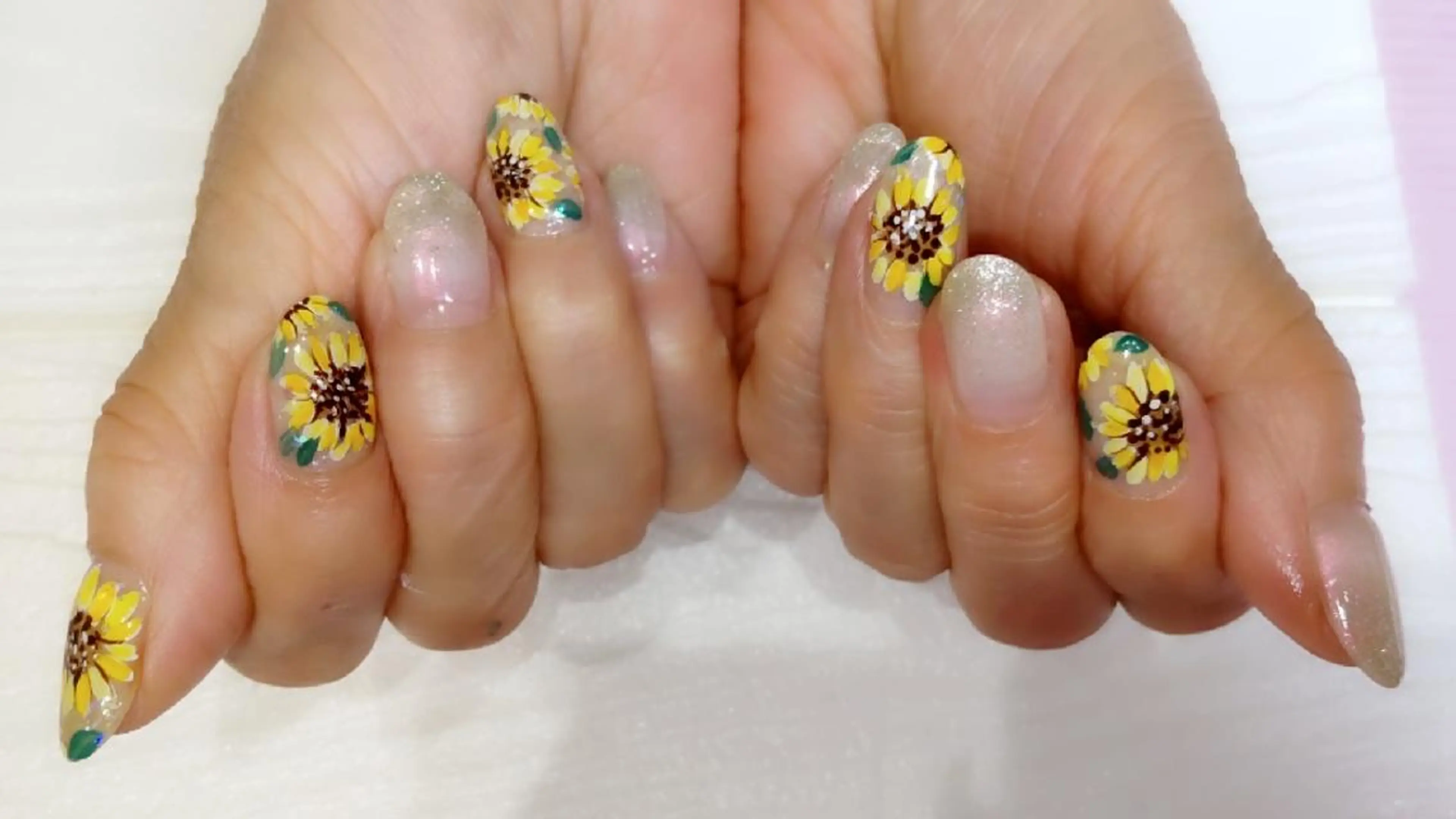 ネイル infinity skyのネイルデザイン