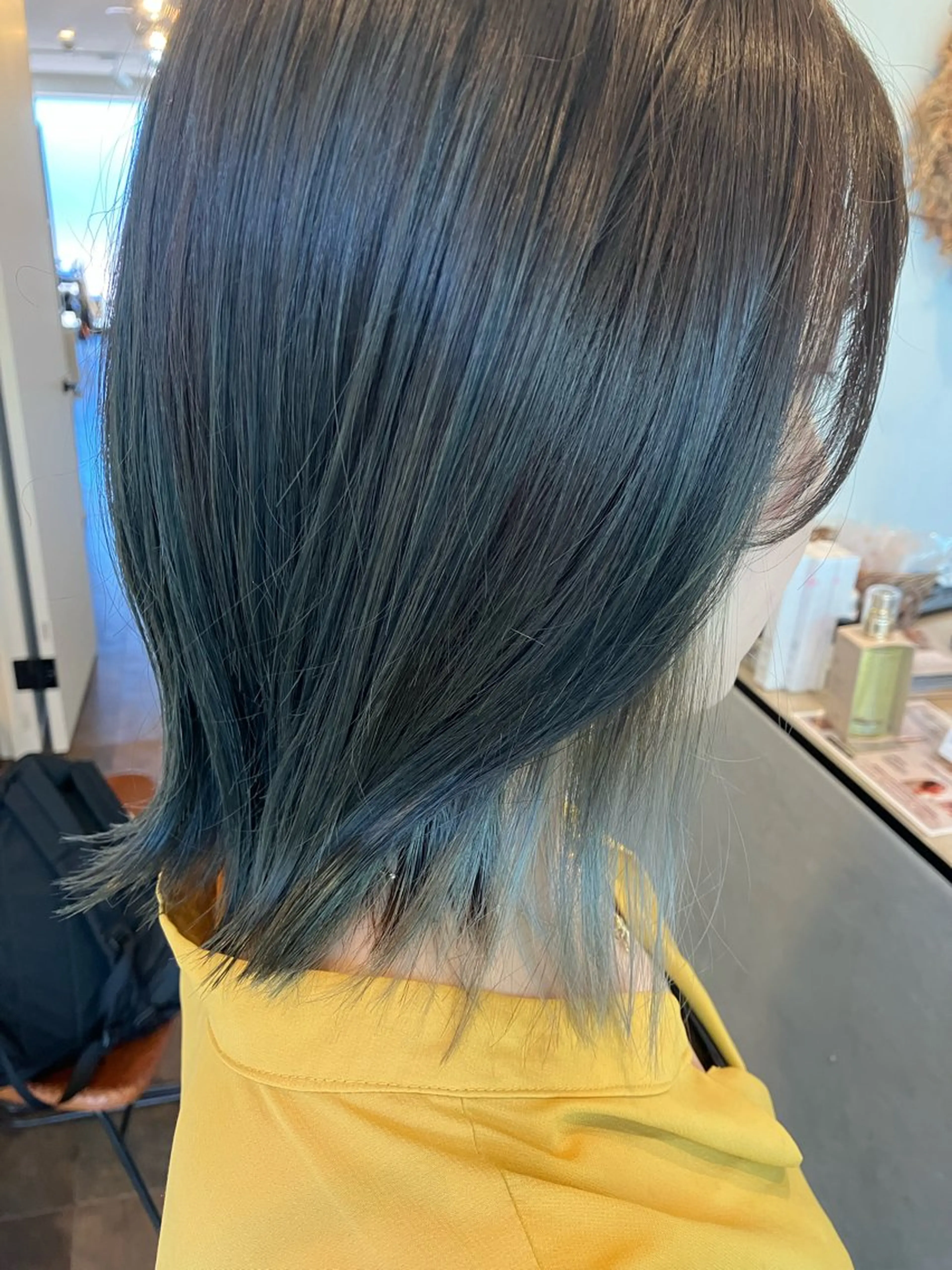 ミディアム カラー ブリーチ 透明感カラー イヤリングカラー オリーブカラー Hair&Make Nahoのマツエク・マツパデザイン