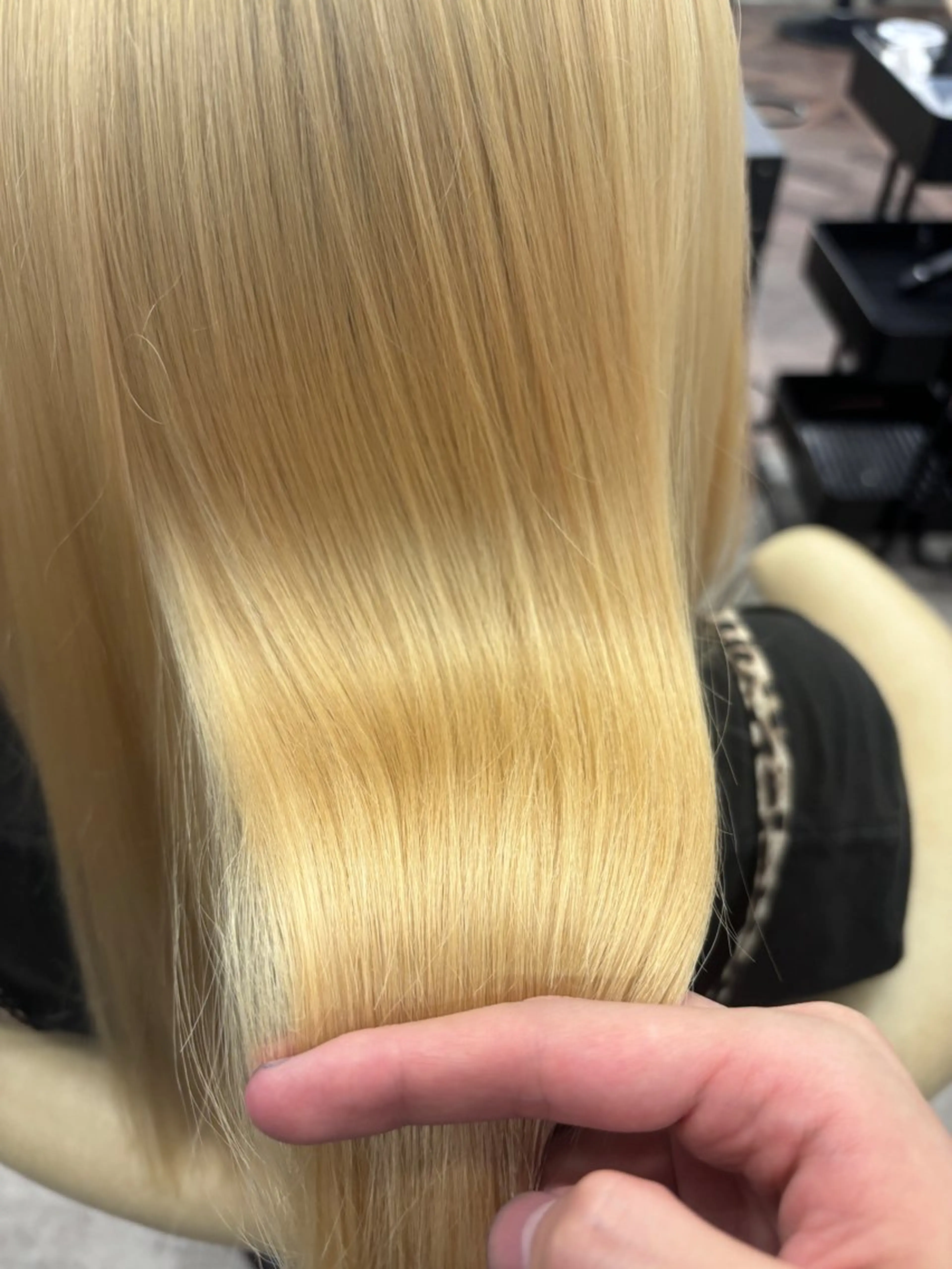 ミディアム 三木 紘汰のヘアスタイル