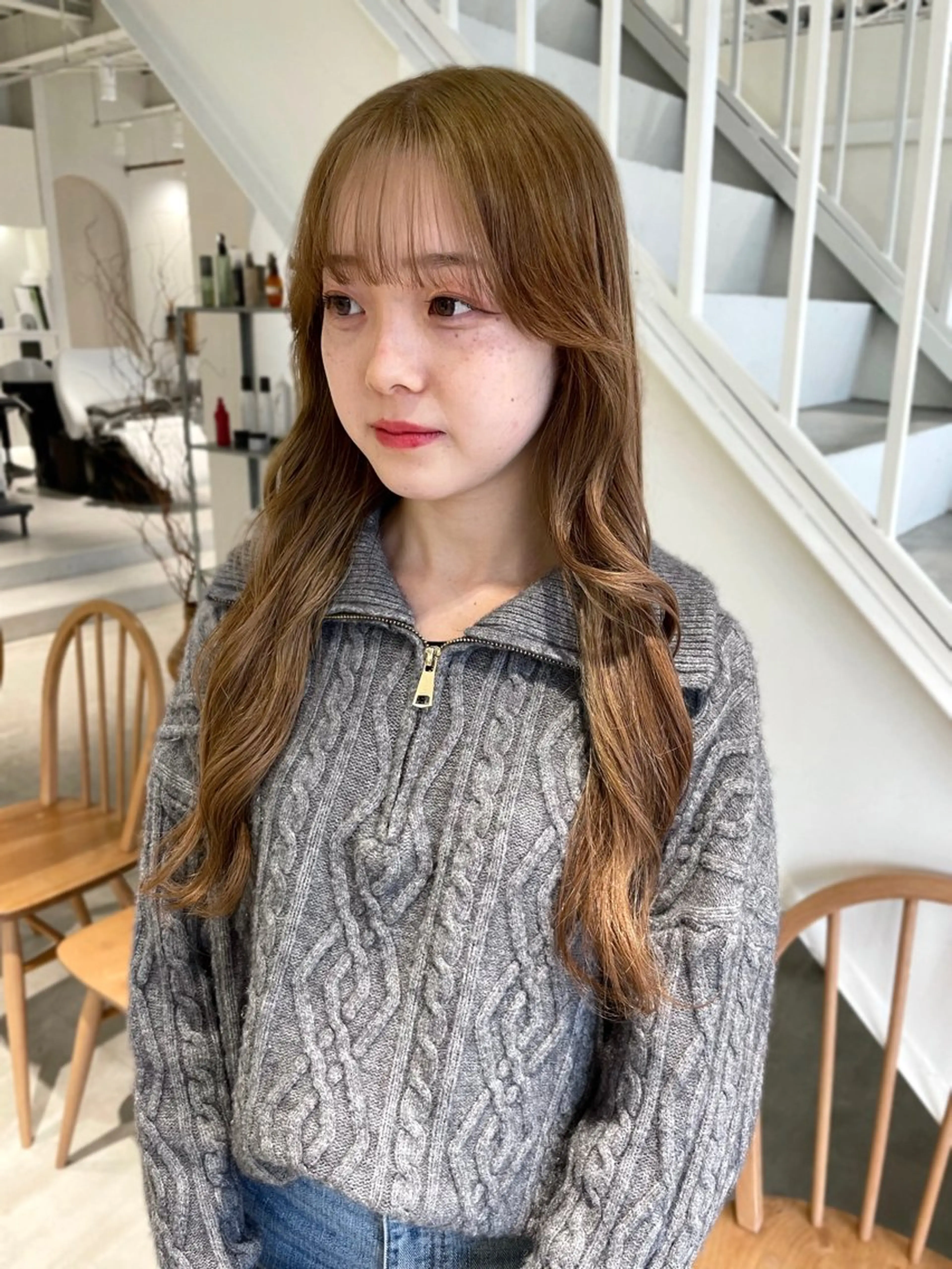 ロング カラー ヘアカラー 林 千聖のヘアスタイル