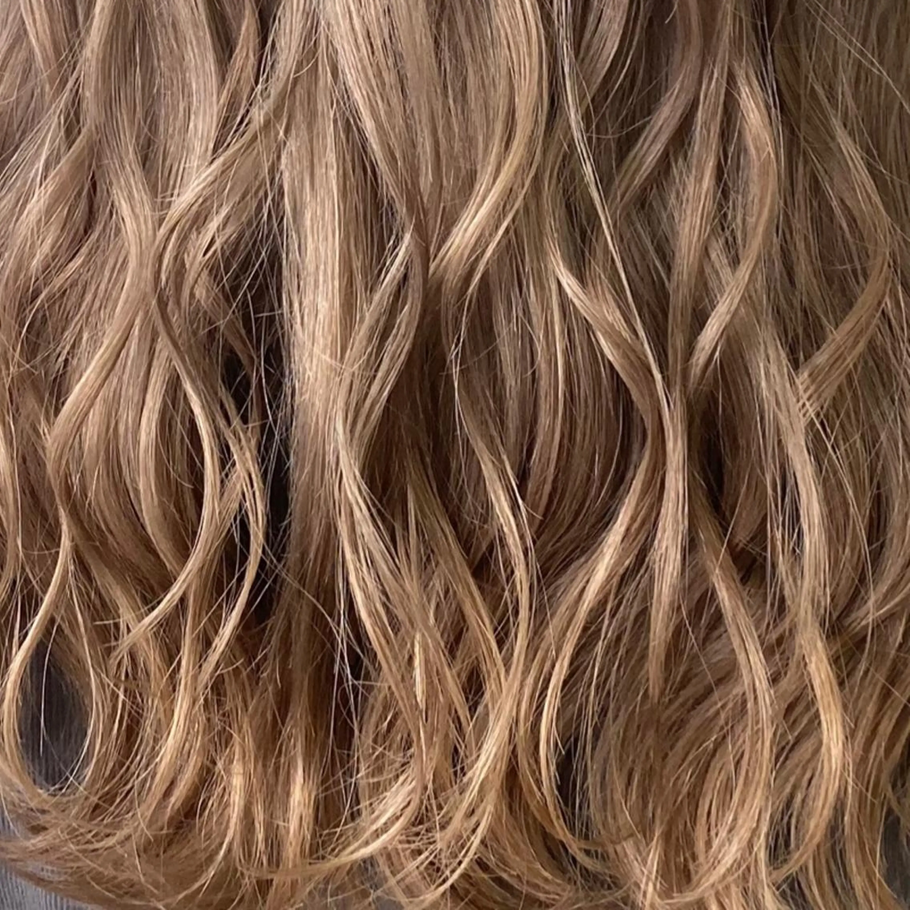 ロング カラー ヘアアレンジ ベージュカラー 黒髪 ブリーチ ミルクティーベージュ 卒業式のヘアスタイル Eleanor池袋東口2nd所属・池袋/韓国レイヤー 💗🐇amiのヘアスタイル