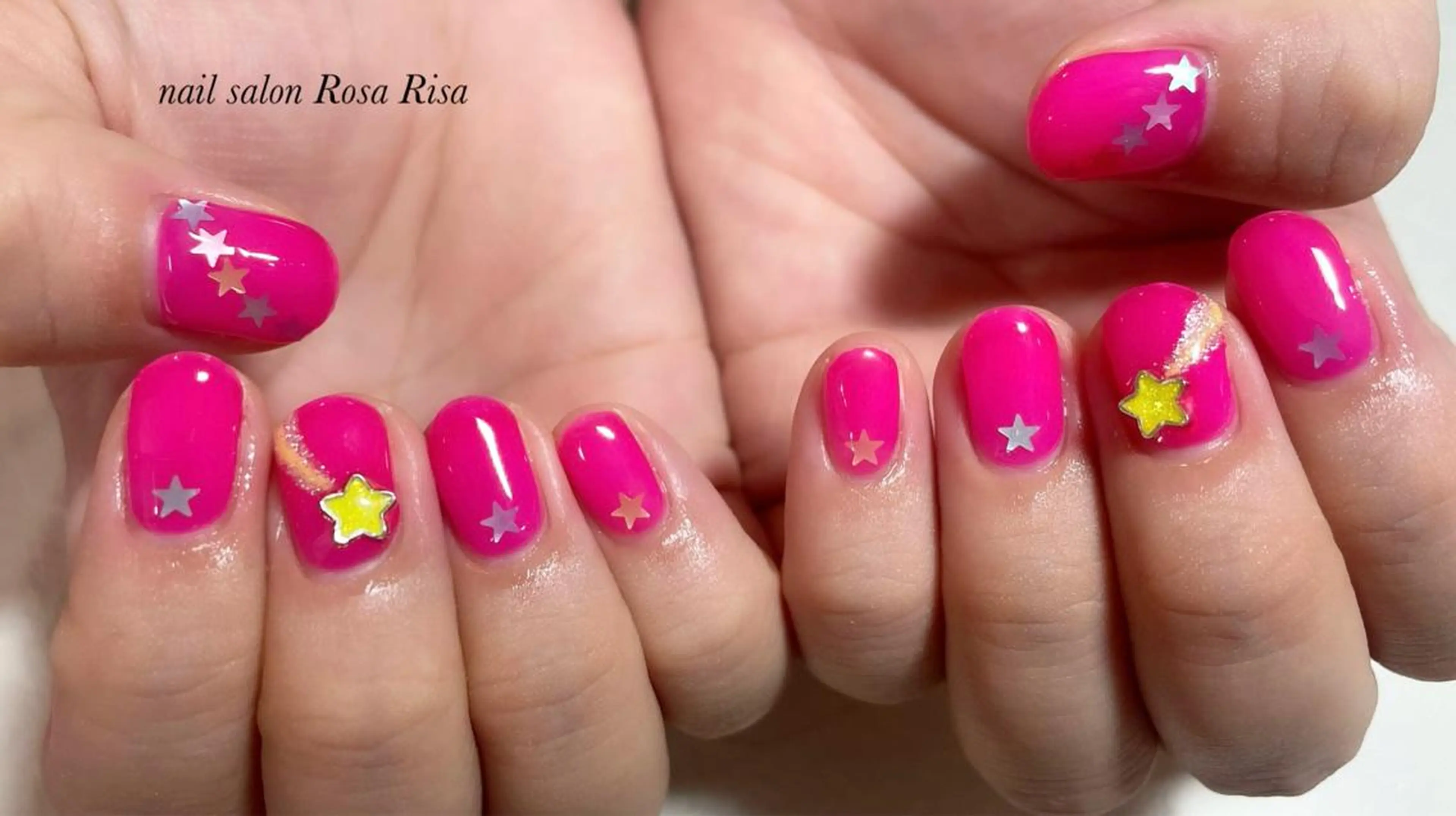 ショート ネイル ハンドネイル ネイルスタジオ シェイクユアハンズのネイルデザイン