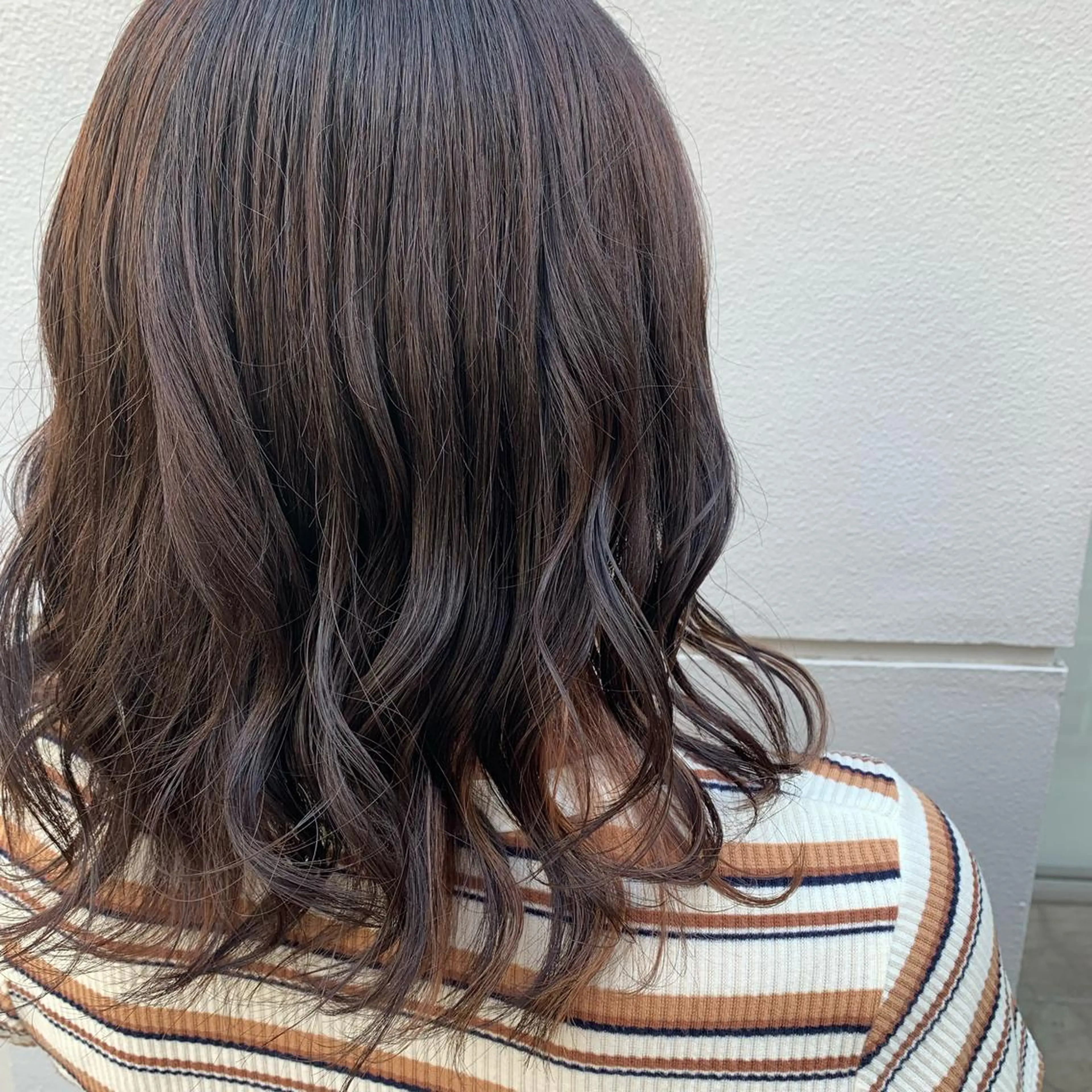 セミロング カラー ヘアアレンジ サナ🌱 切りっぱなしボブのヘアスタイル