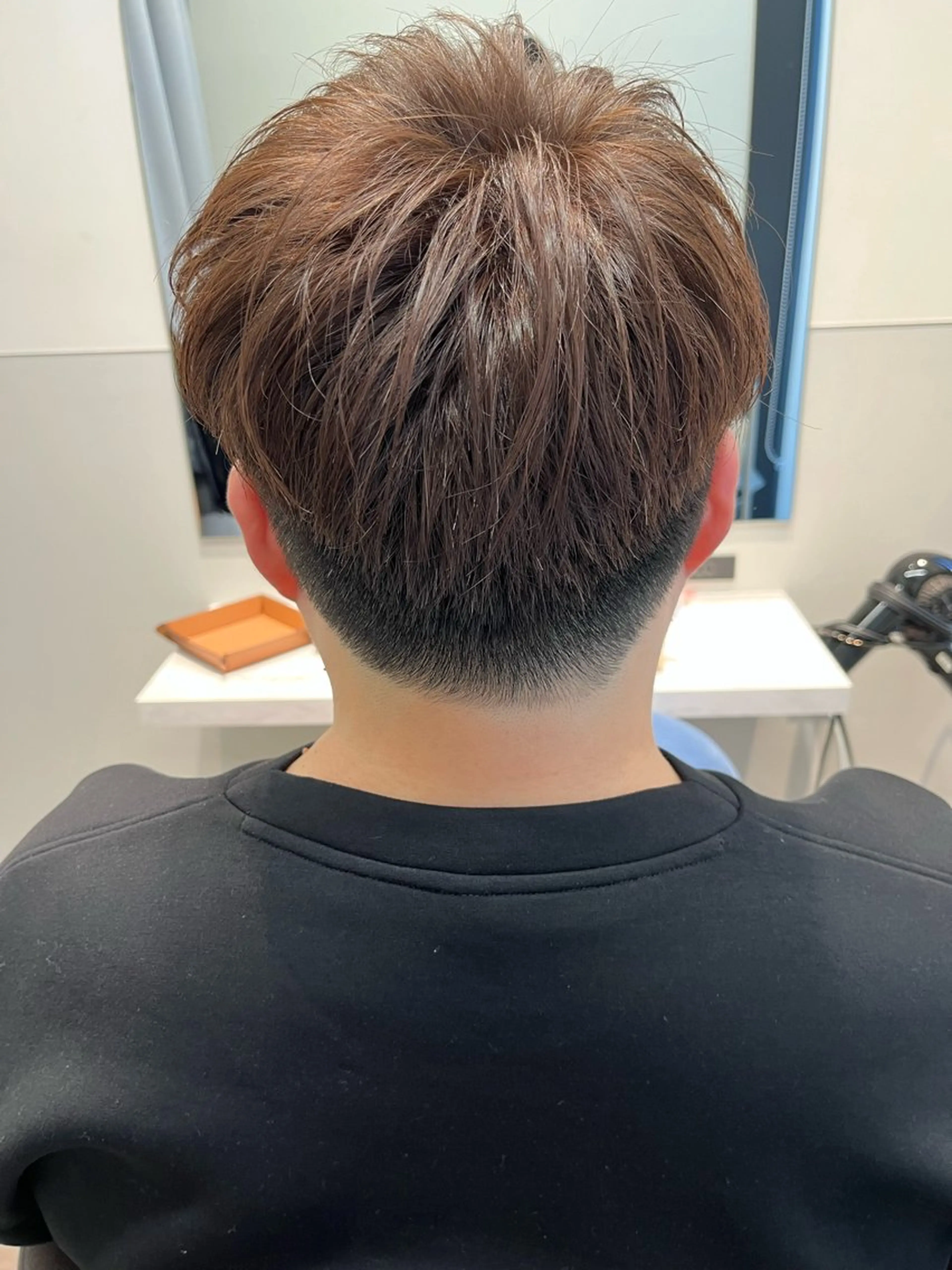 ショート カラー メンズ カット ヘアカラー ブリーチ無し白髪ぼか し/艶髪/津嘉山のヘアスタイル