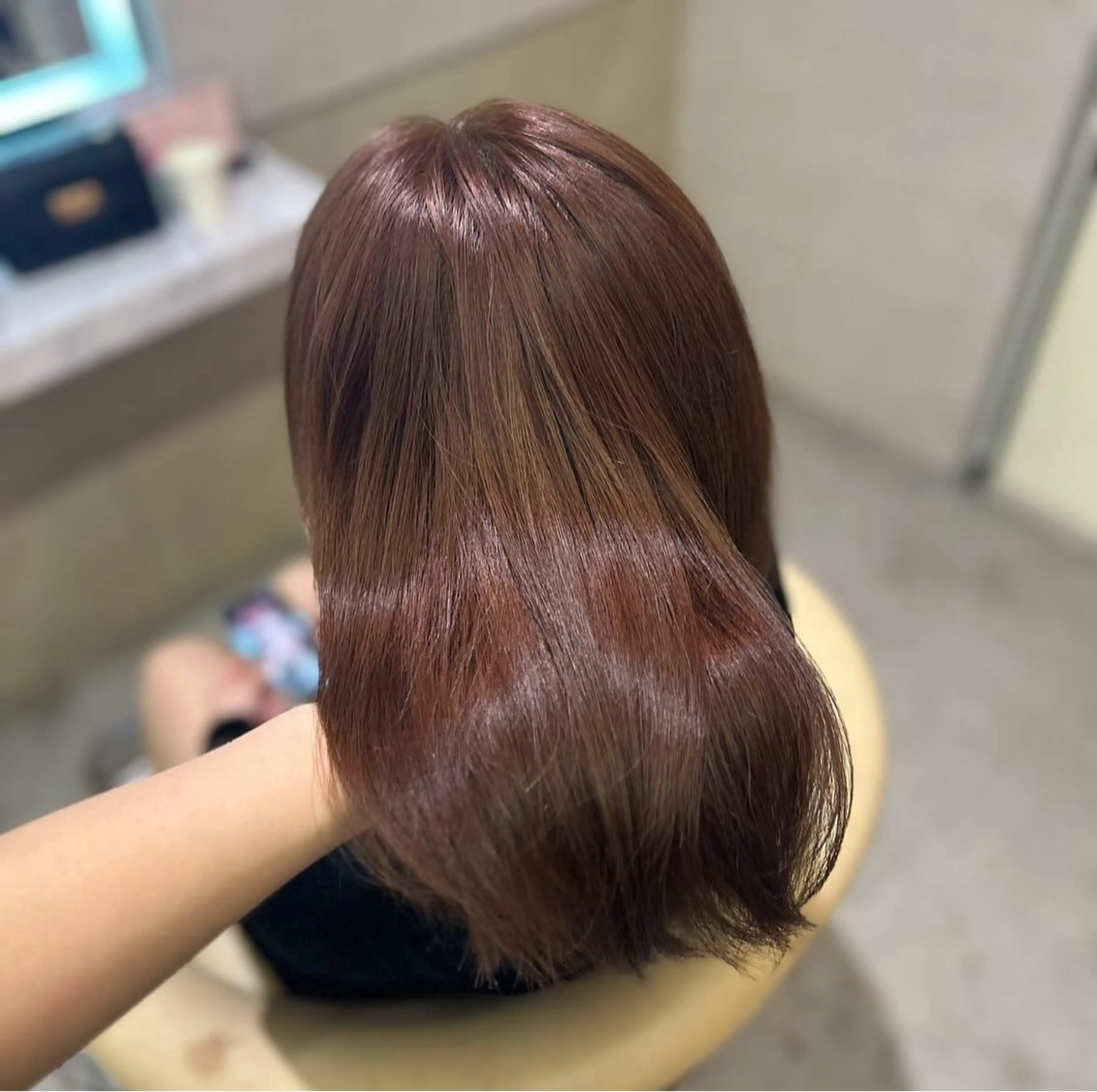 【カット＆カラー】に髪質改善効果のある酸熱トリートメントがついたお得クーポンです！の写真