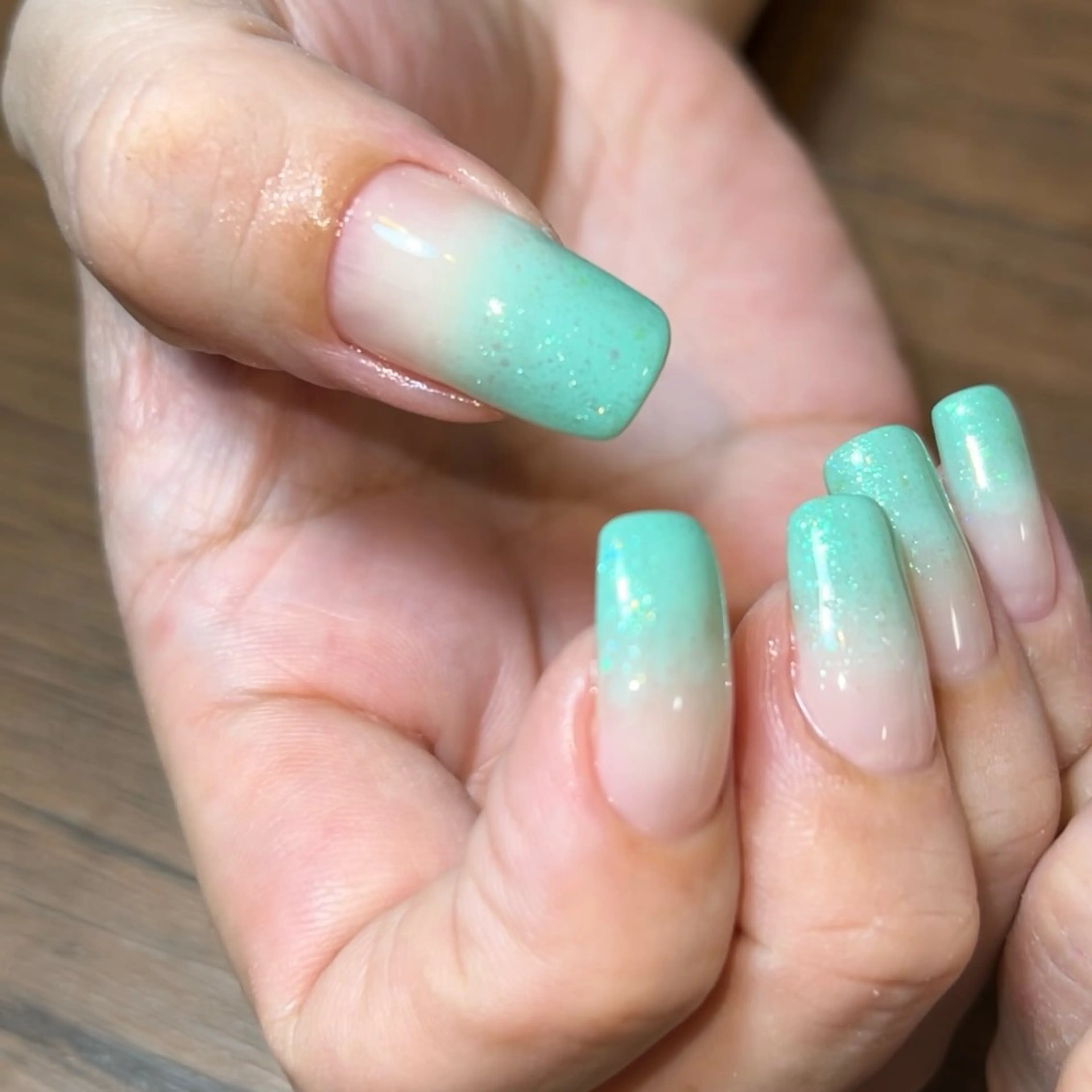 ネイル HENRIETTA NAILSALONのネイルデザイン