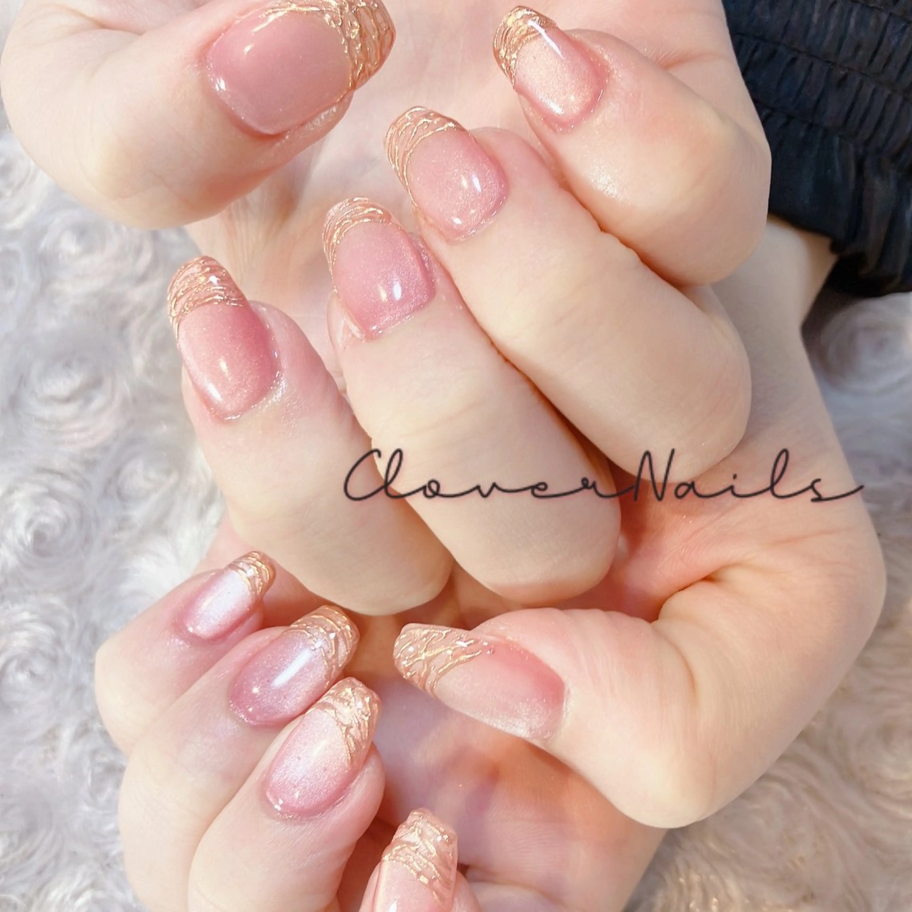 ネイル フレンチネイル ゴージャス マグネットネイル ハンドネイル 自宅ネイルサロン クロバーネイルのネイルデザイン