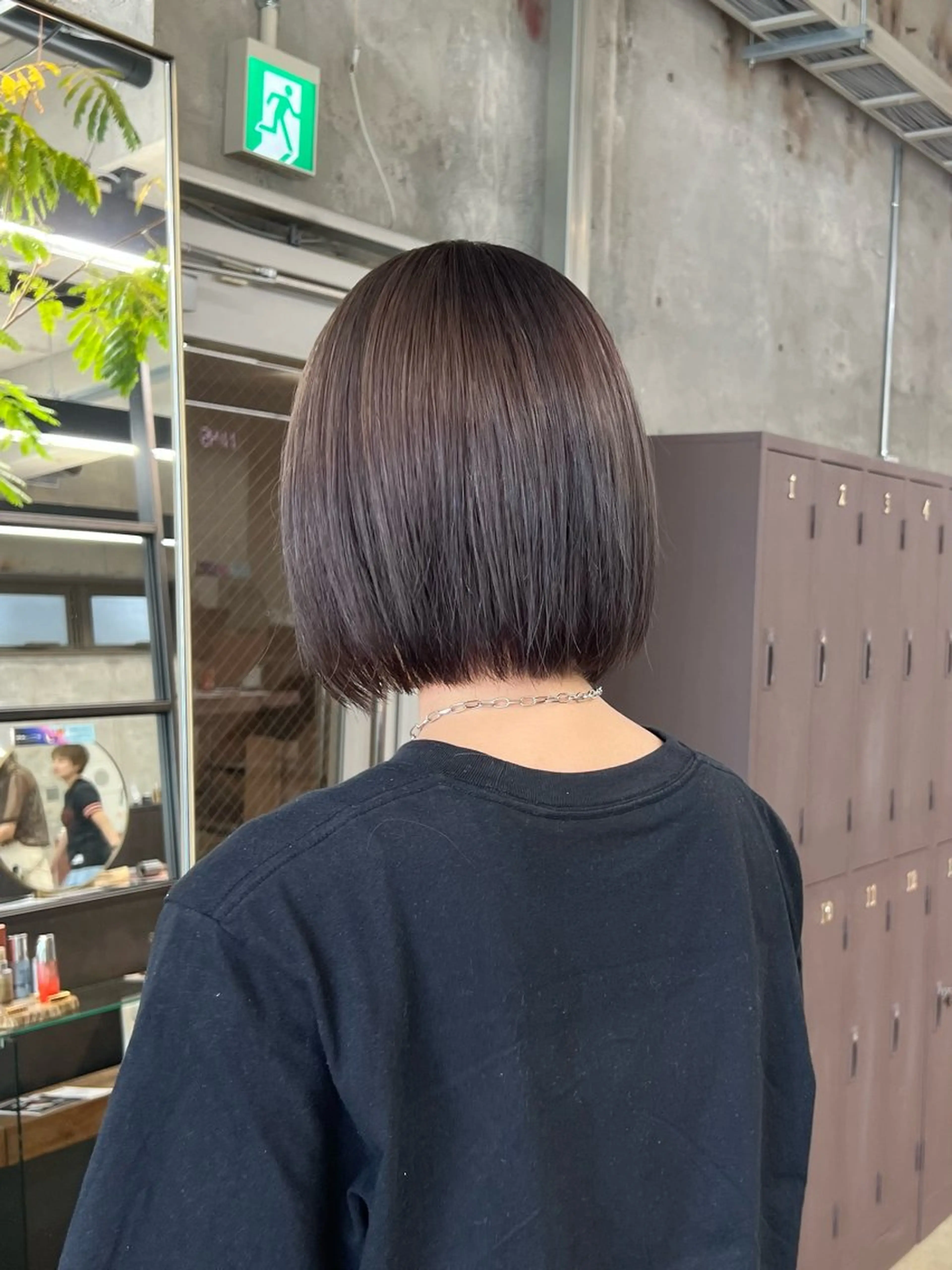 ミディアム カラー ブリーチ 透明感カラー グレージュ era所属・azumi/ボブ/暖 色/オリーブ/縮毛のヘアスタイル