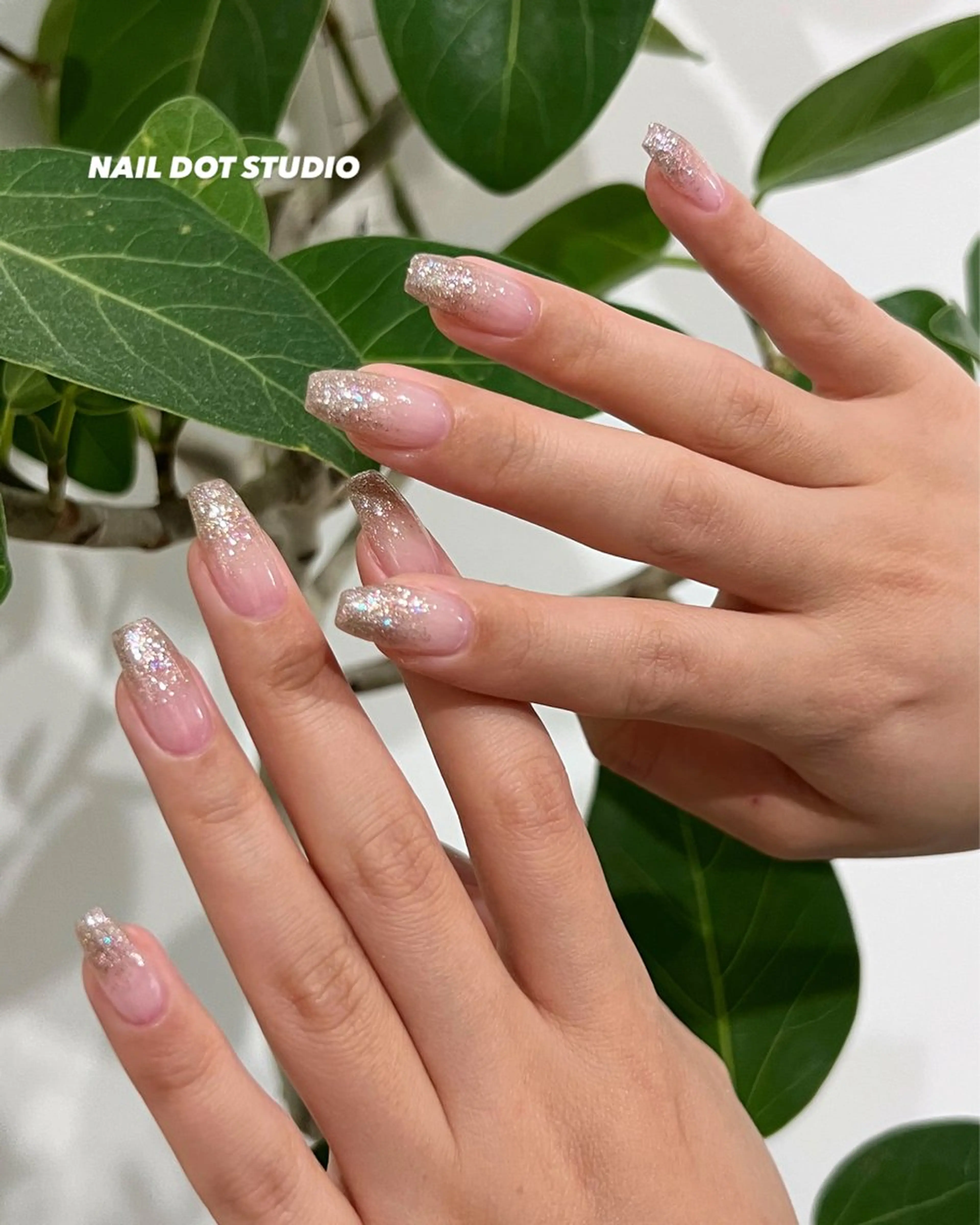 ネイル グラデーション ラメ(グリッター) ラメグラデーション Hirano エルミタージュなんばのネイルデザイン