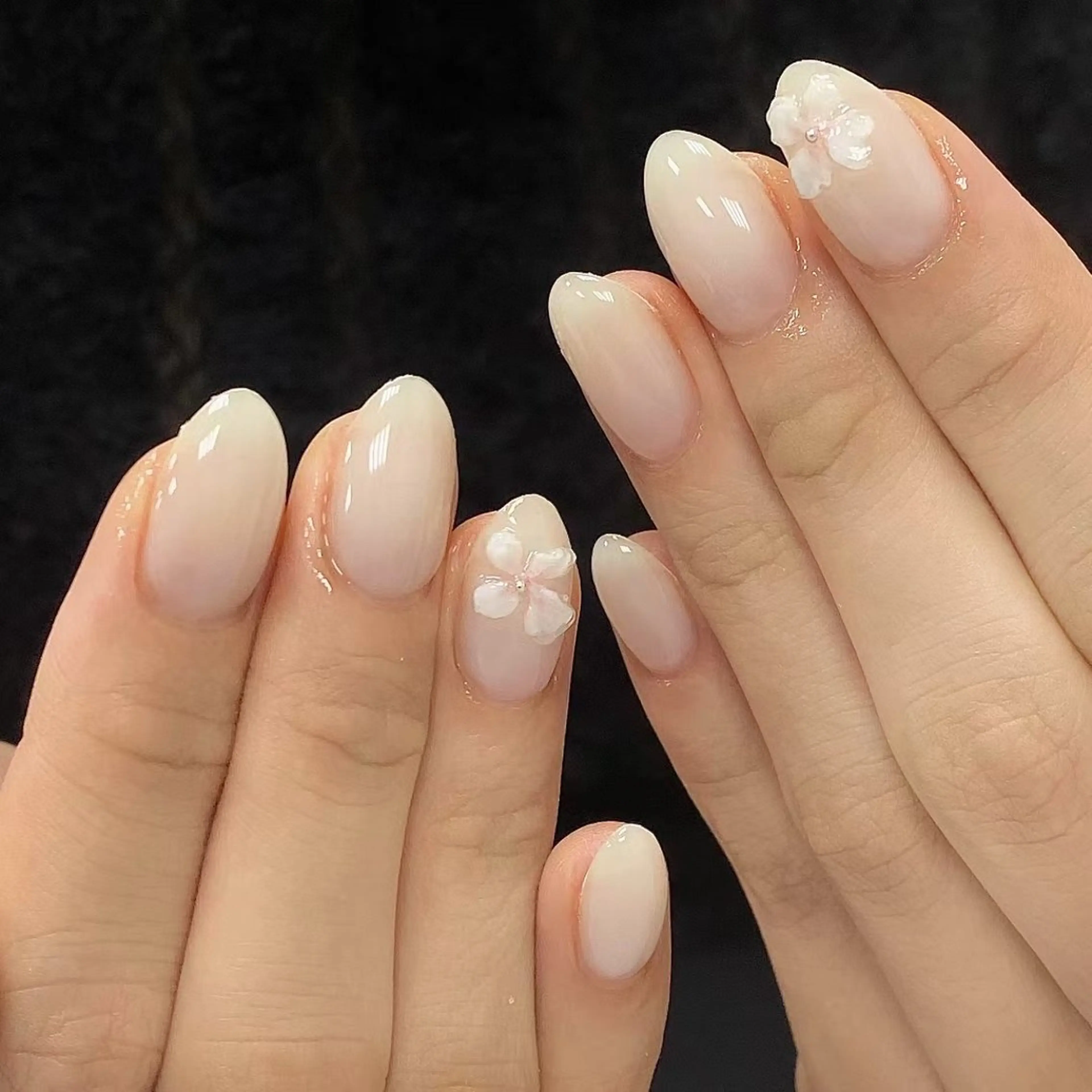 ネイル ハンドネイル IYOU NAIL所属・チン セイジョのネイルデザイン