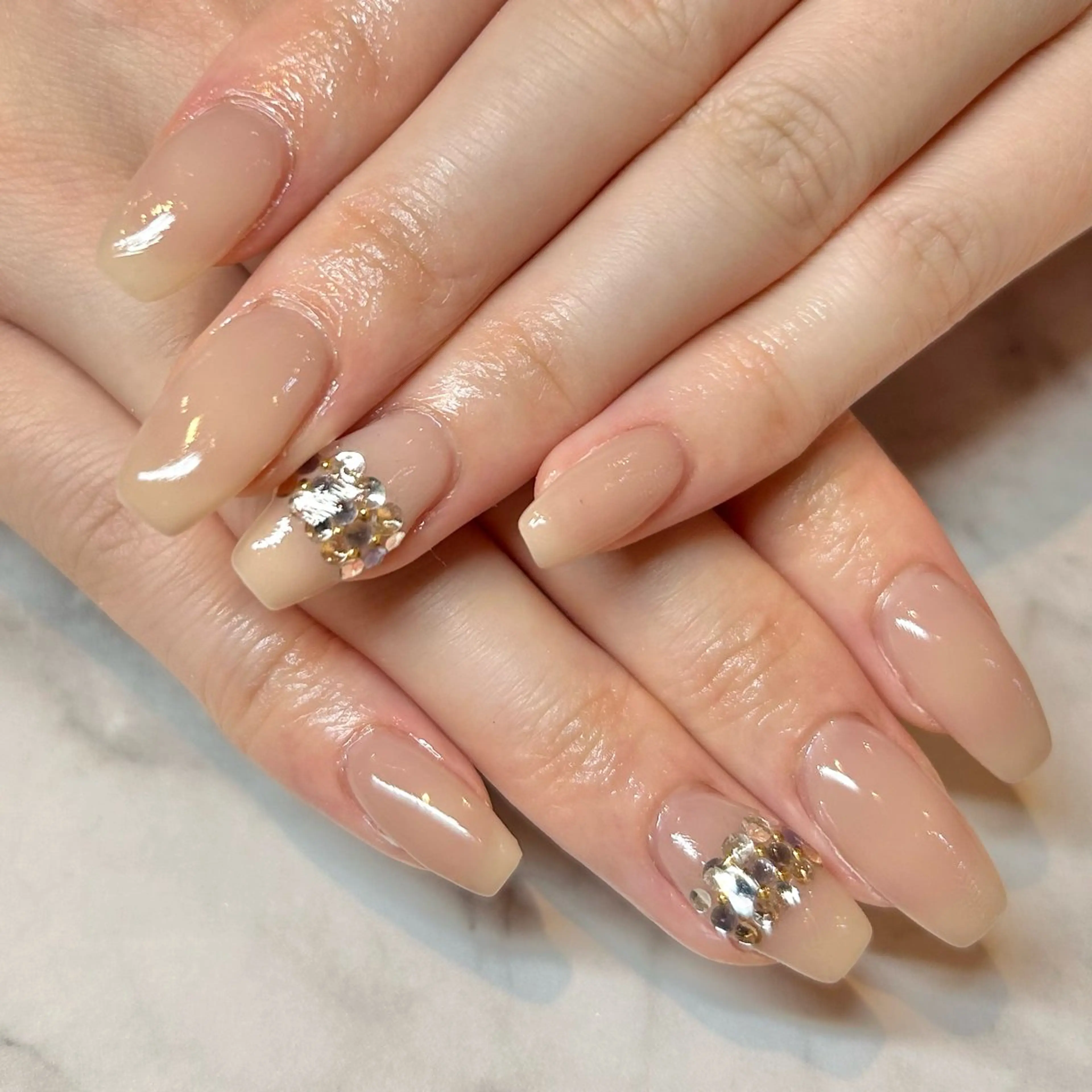 ネイル ストーンネイル ハンドネイル Bianca栄店 みさとのネイルデザイン