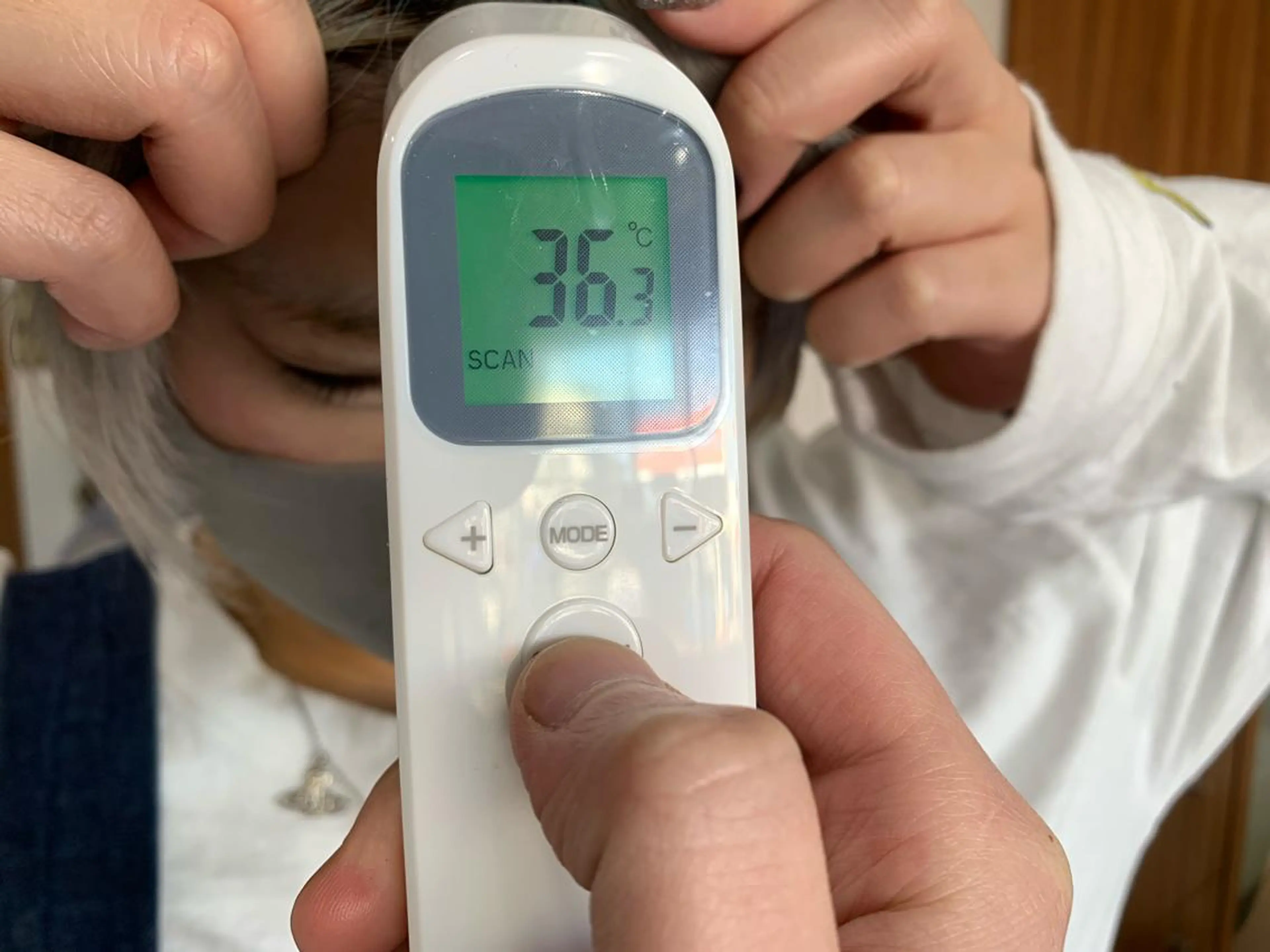 カット ヘアカラー トリートメント 白髪ぼかしハイライト 柳川拓哉のヘアスタイル