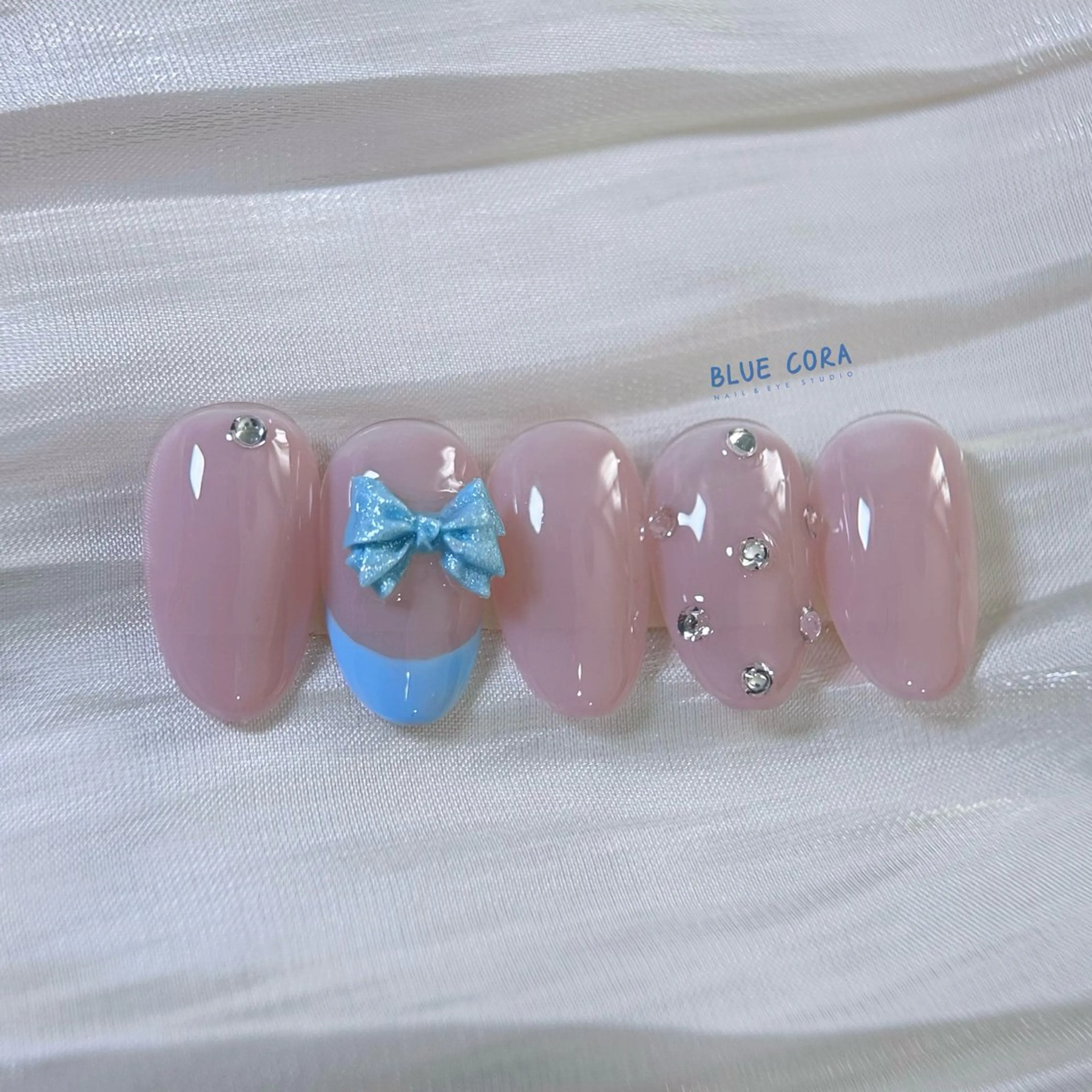 ネイル クリアネイル ハンドネイル ハンドケア BLUE CORA所属・BLUE CORAのネイルデザイン