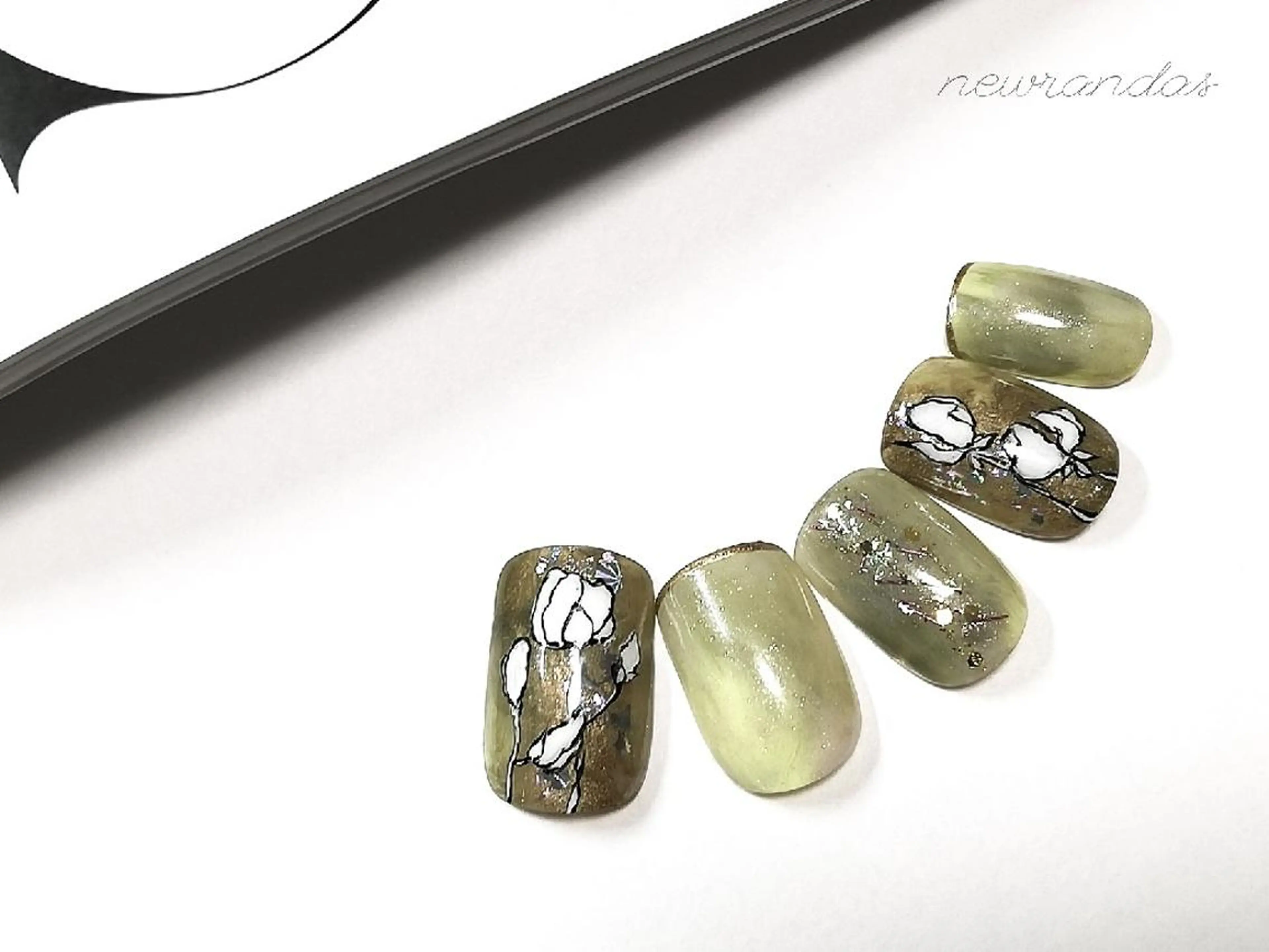 ネイル newrandas hitomiのネイルデザイン