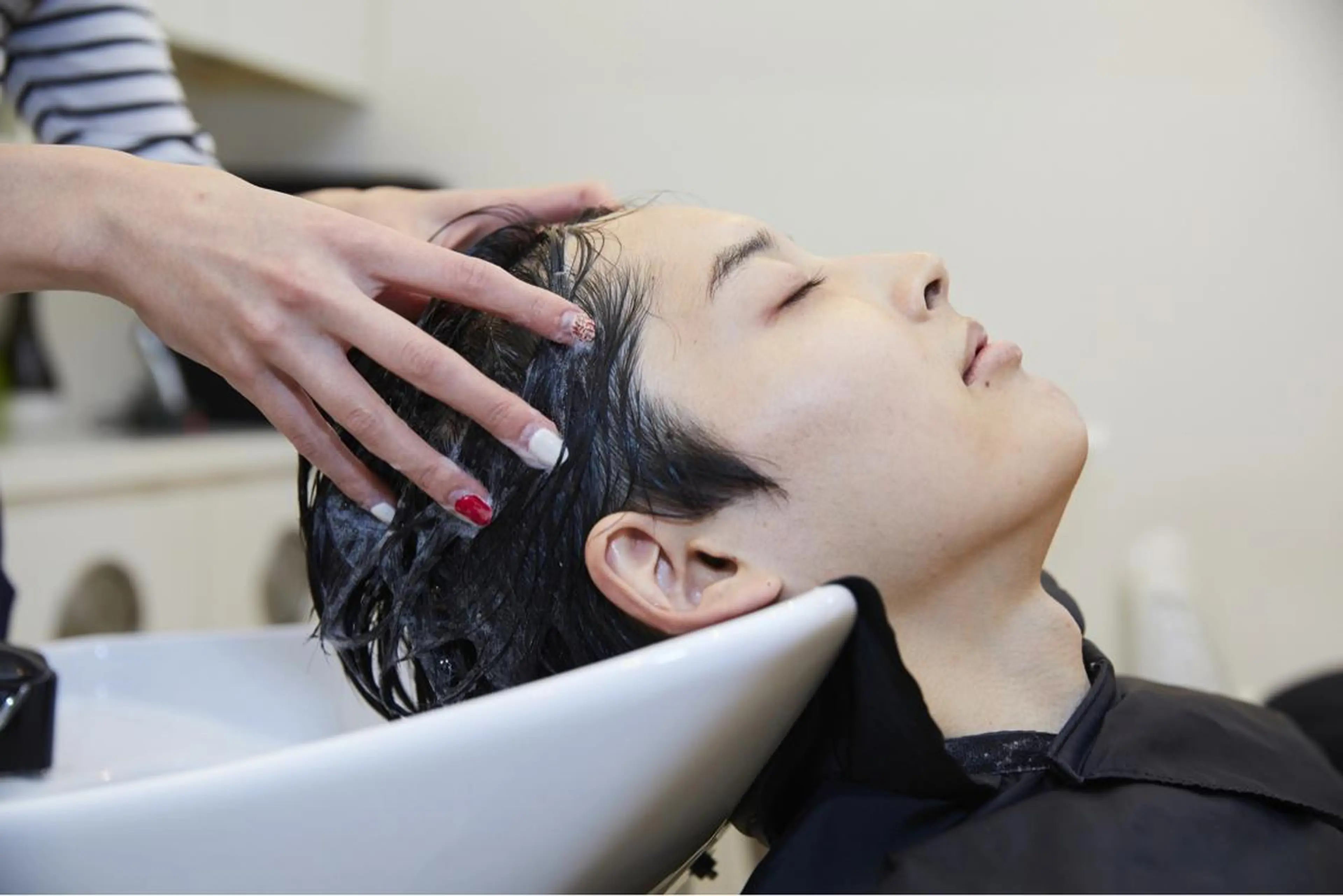 カラー no4ナチュラル戸祭所属・山越 美裕樹のヘアスタイル