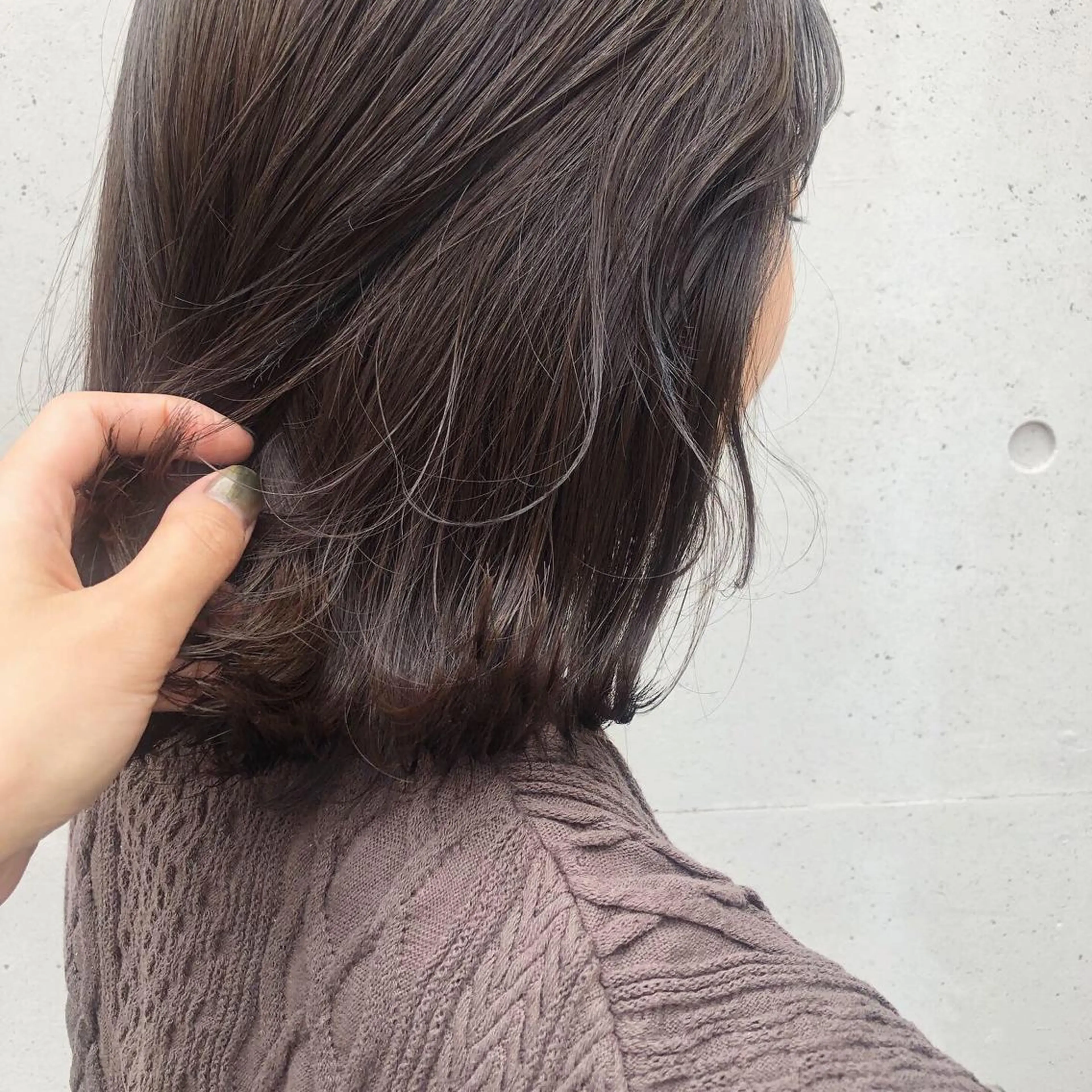 ミディアム カラー ヘアアレンジ グレージュ レイヤーカット カット ヘアカラー トリートメント 酸性縮毛矯正🧴韓国 レイヤー/髪質改善のヘアスタイル