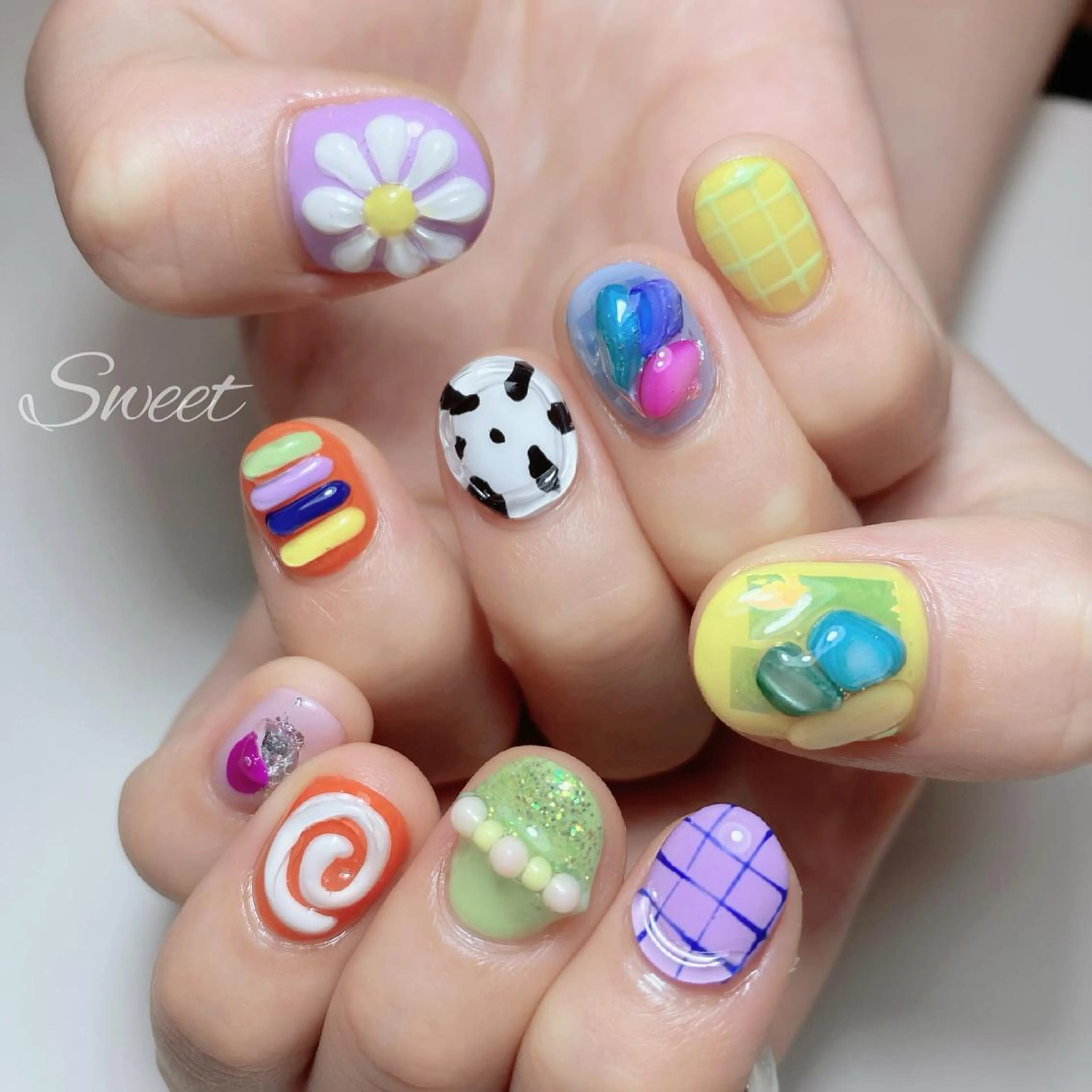 ネイル sweet 仲野陽子のネイルデザイン