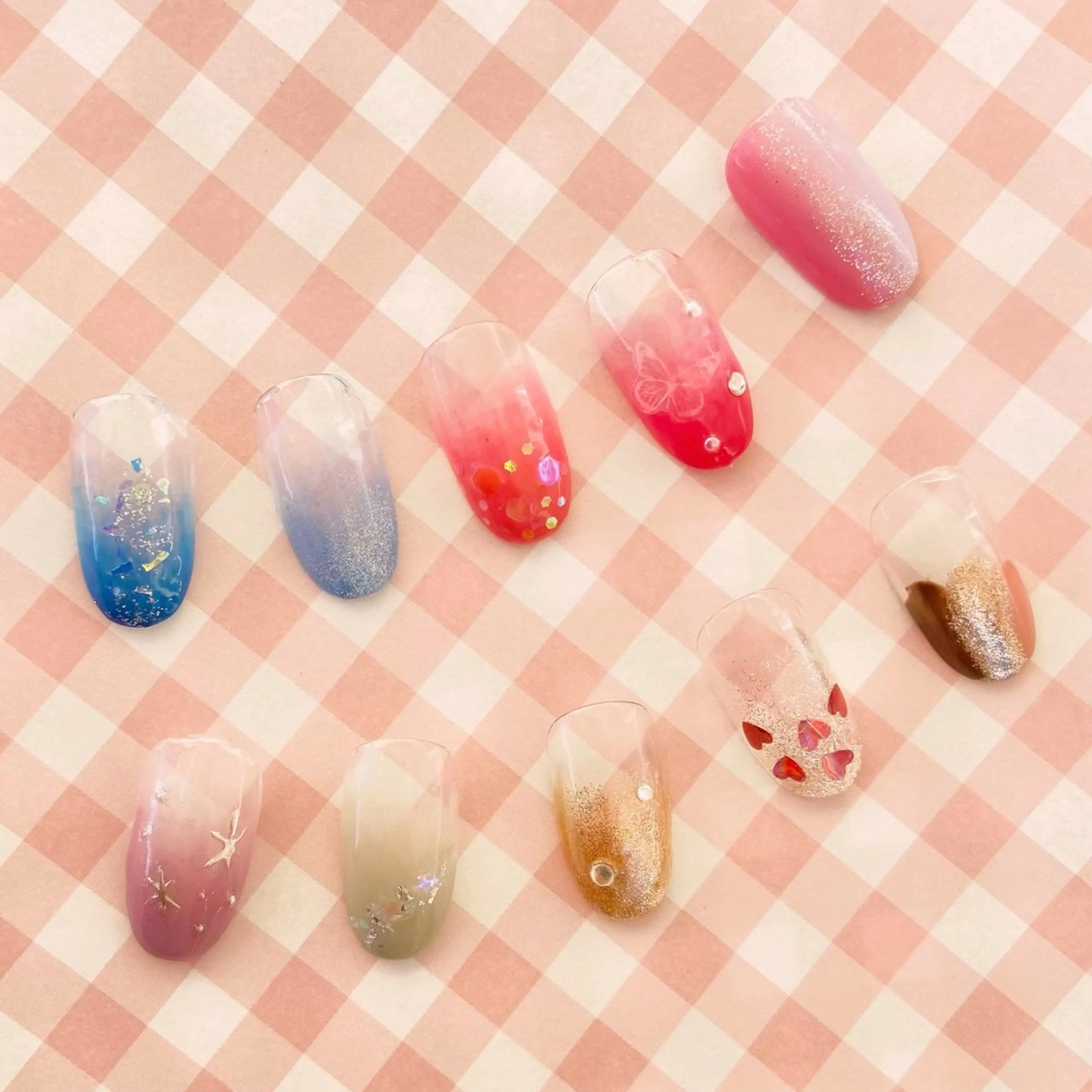 ネイル グラデーション Risa 梅田/南森町ネイルのネイルデザイン