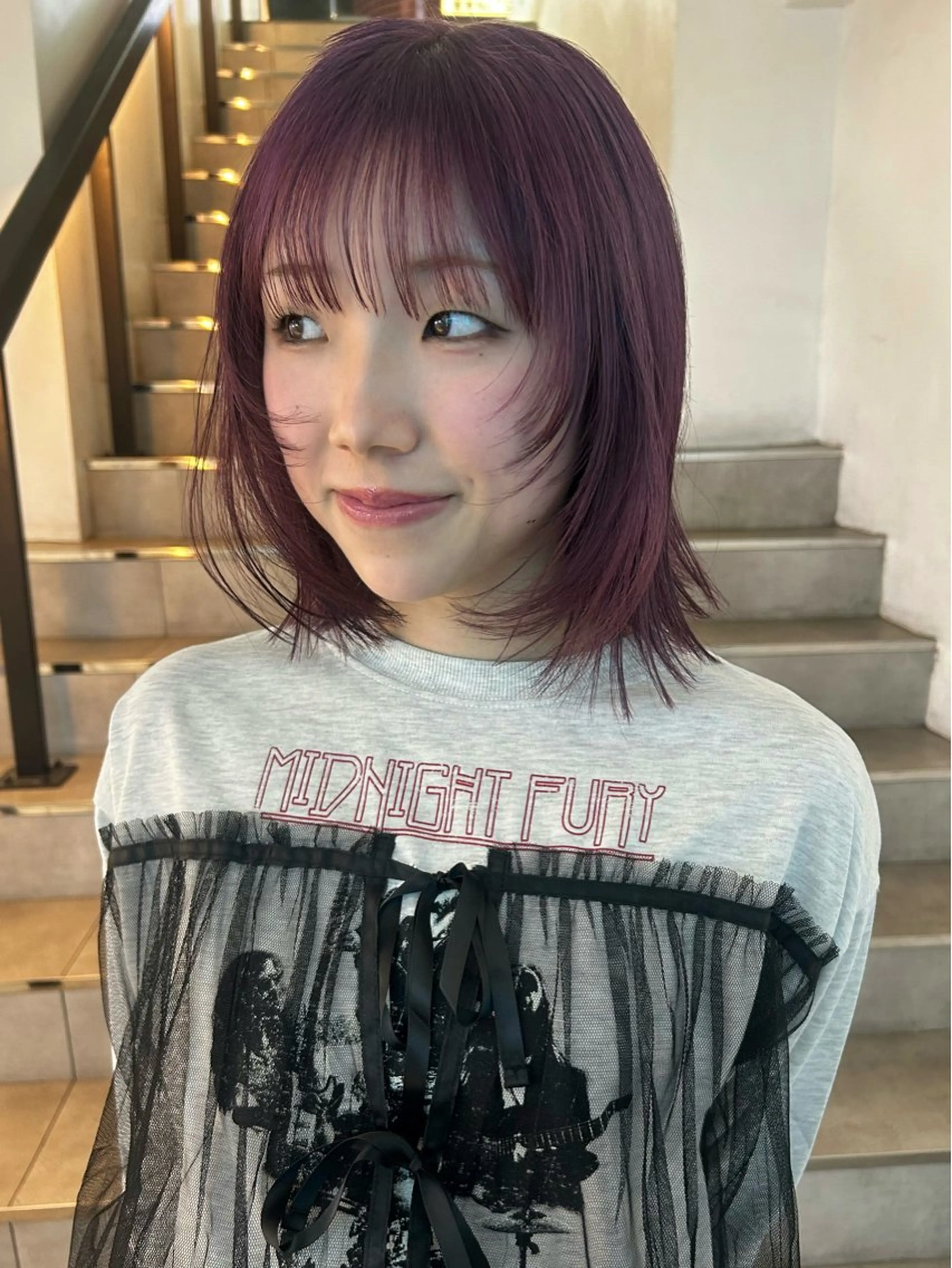 ミディアム カラー ヘアカラー 🌟暖色系ハイトーン 🌟AIのヘアスタイル