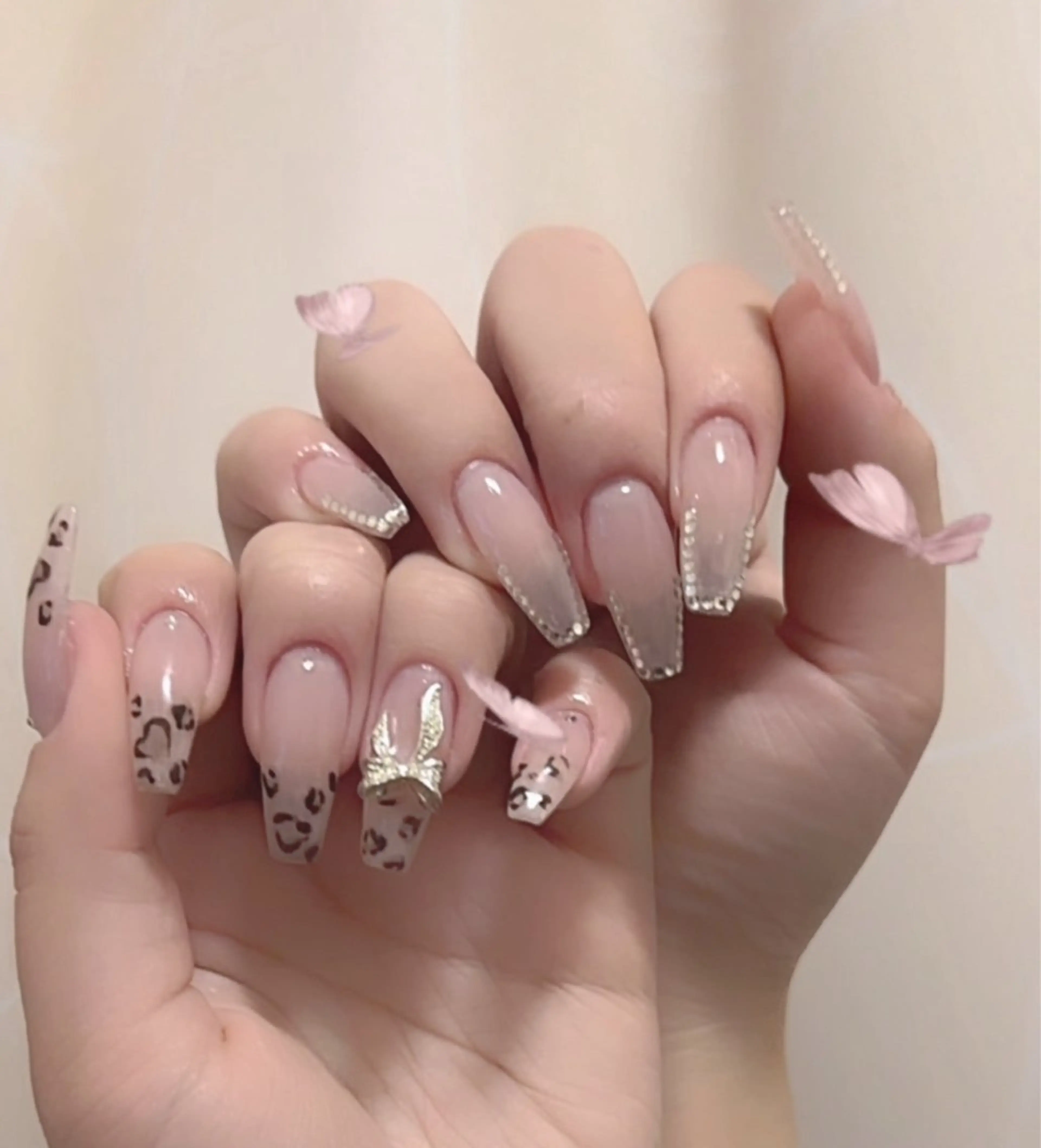 ネイル アニマル柄 nail chiaのネイルデザイン