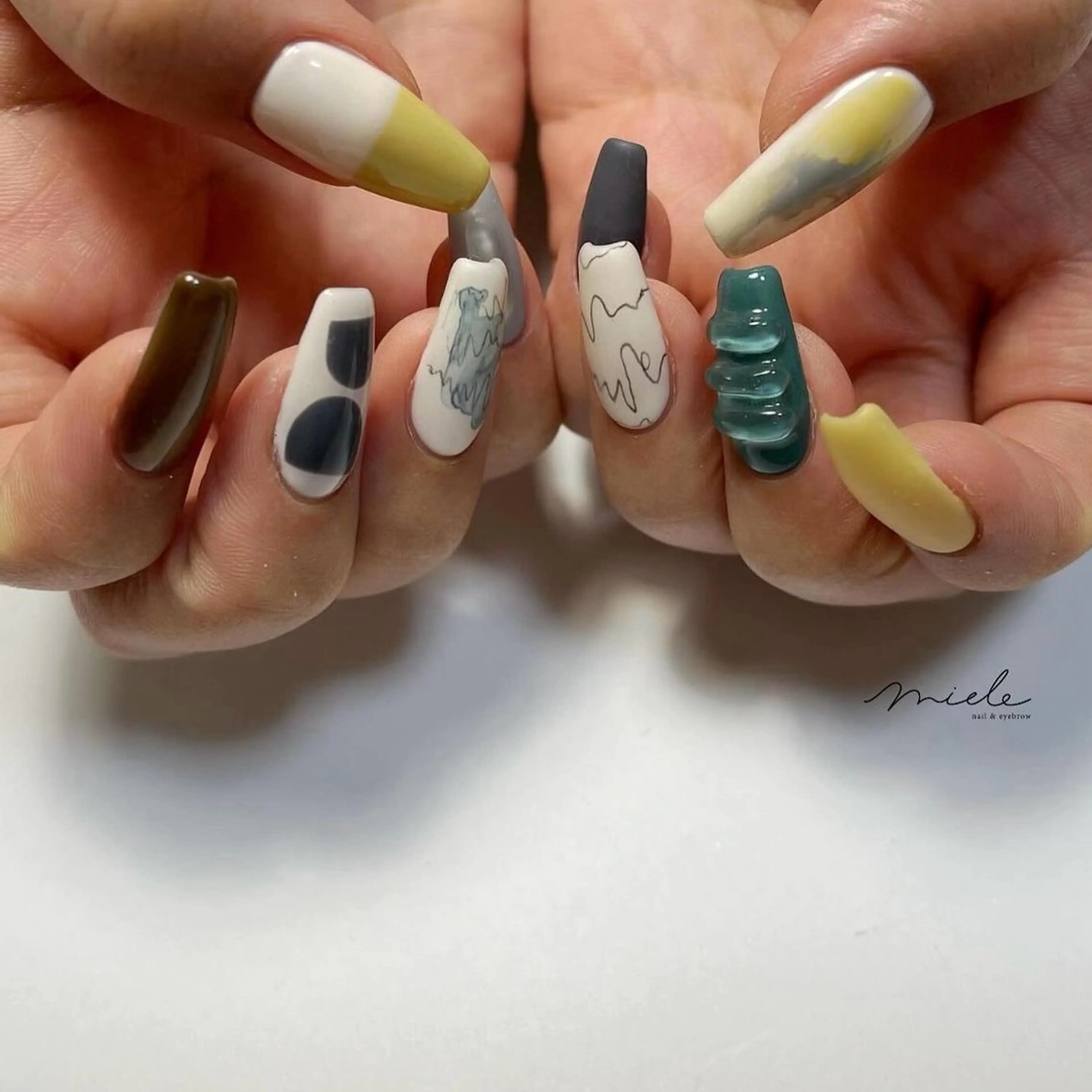 ネイル ハンドネイル miele【ミエレ】 シンプル一癖のネイルデザイン