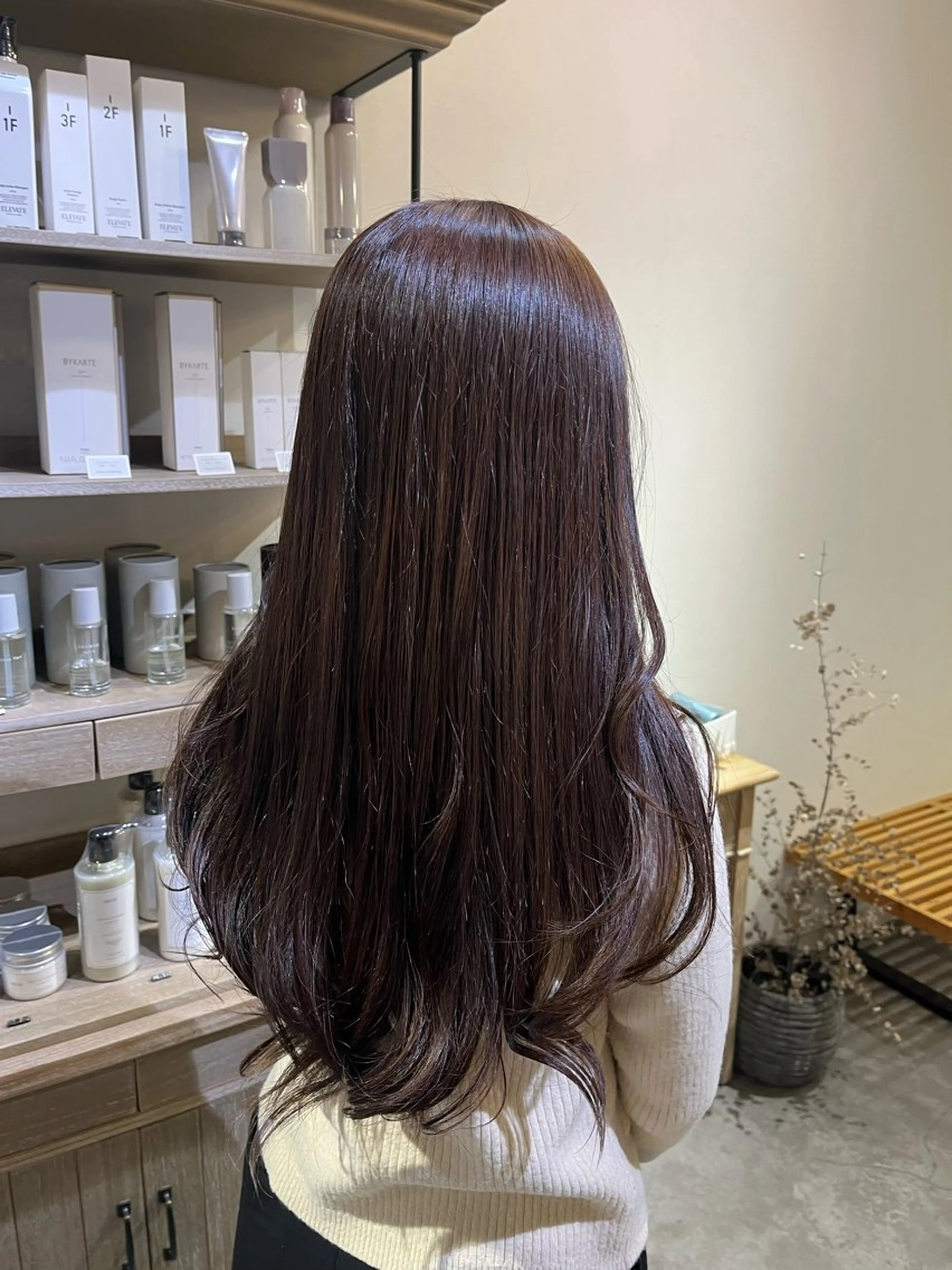 カラー 透明感カラー ヘアカラー トリートメント vita:re所属・五十嵐 さくらのヘアスタイル