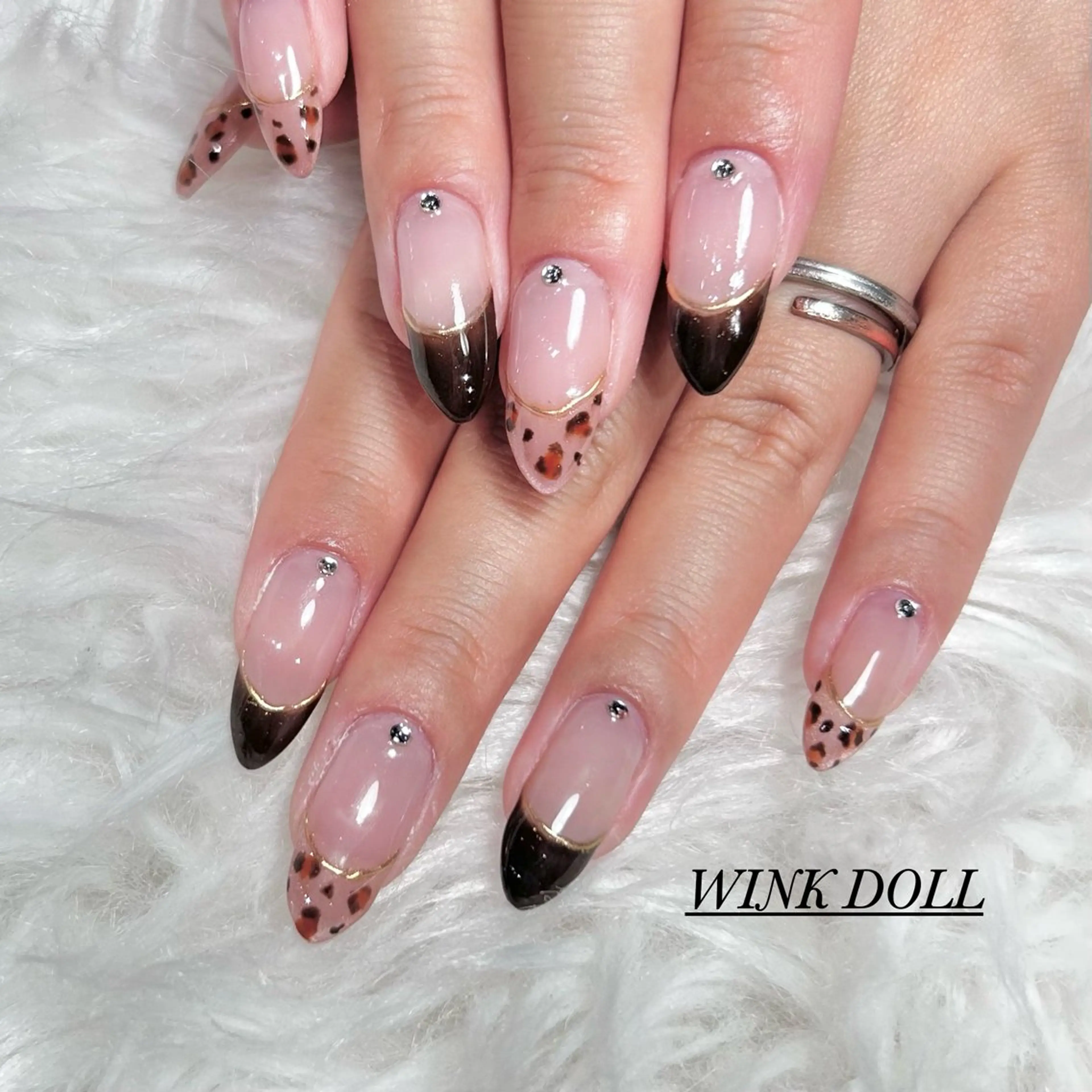セミロング ハンドネイル WINK DOLL所属・WINK DOLL 🌹MIRAIのネイルデザイン