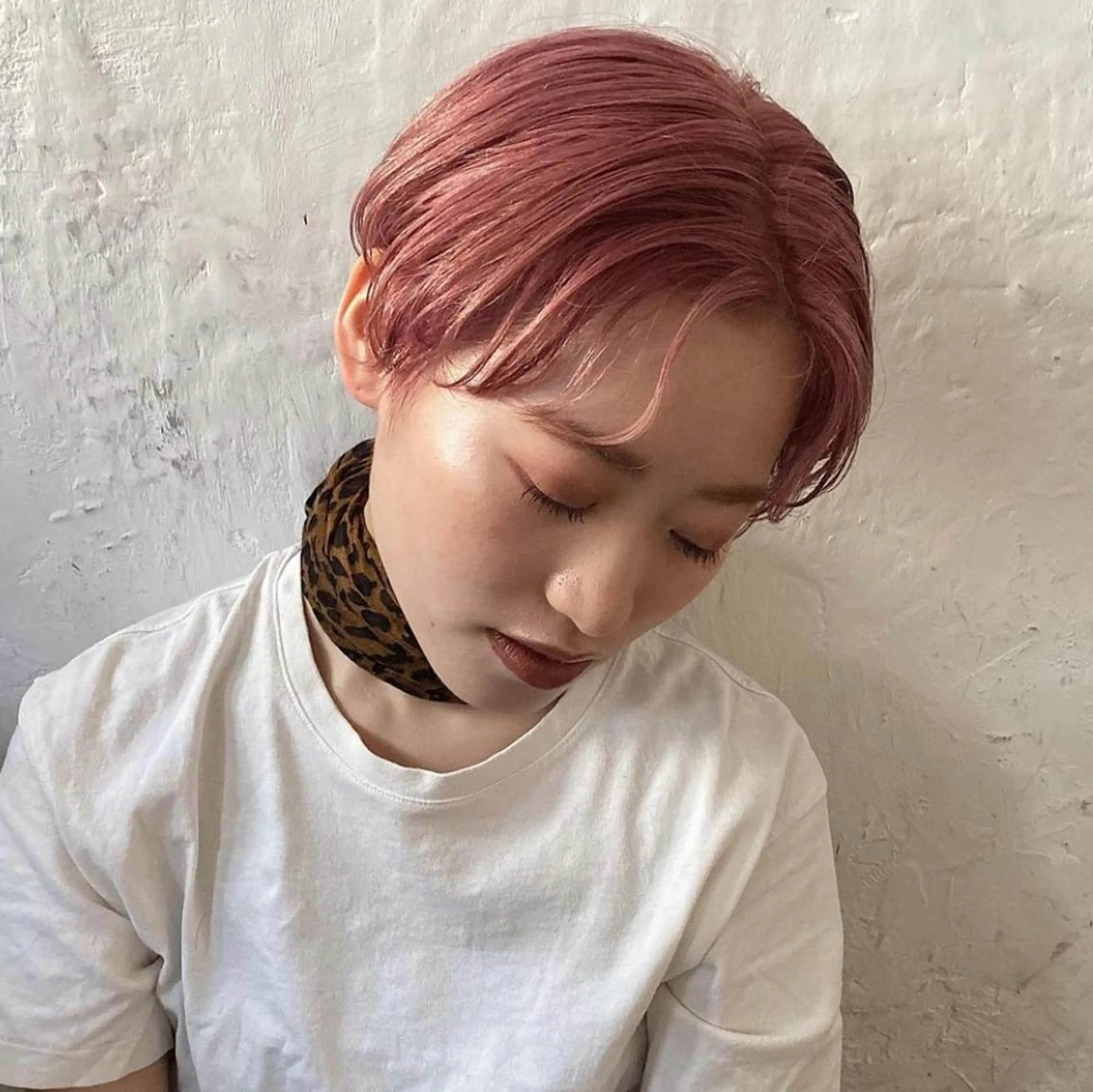 ショート カラー ブリーチ ハイトーンカラー ピンクカラー デザインカラー🥂 YUKAのヘアスタイル