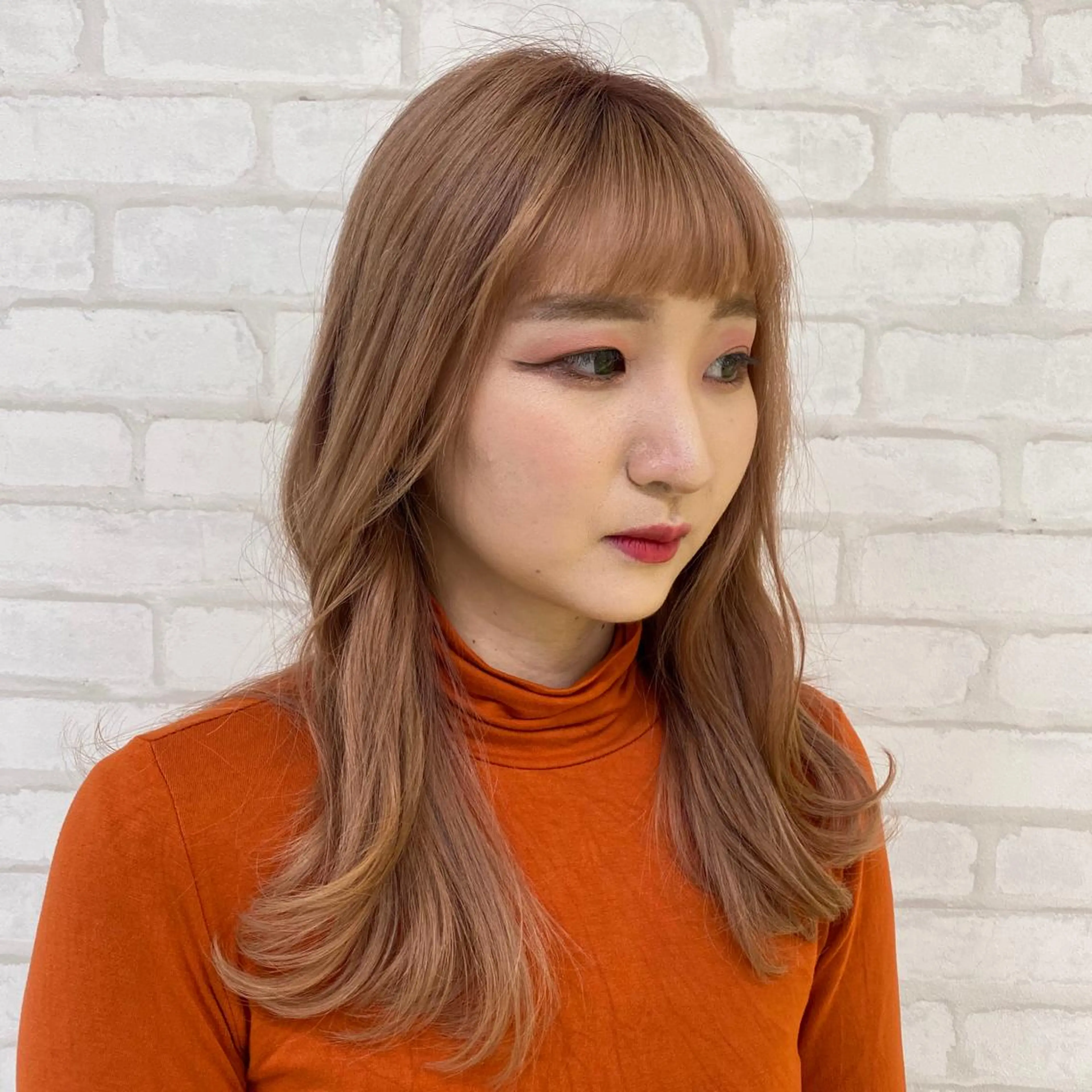 セミロング カラー abilita AZUSAのヘアスタイル