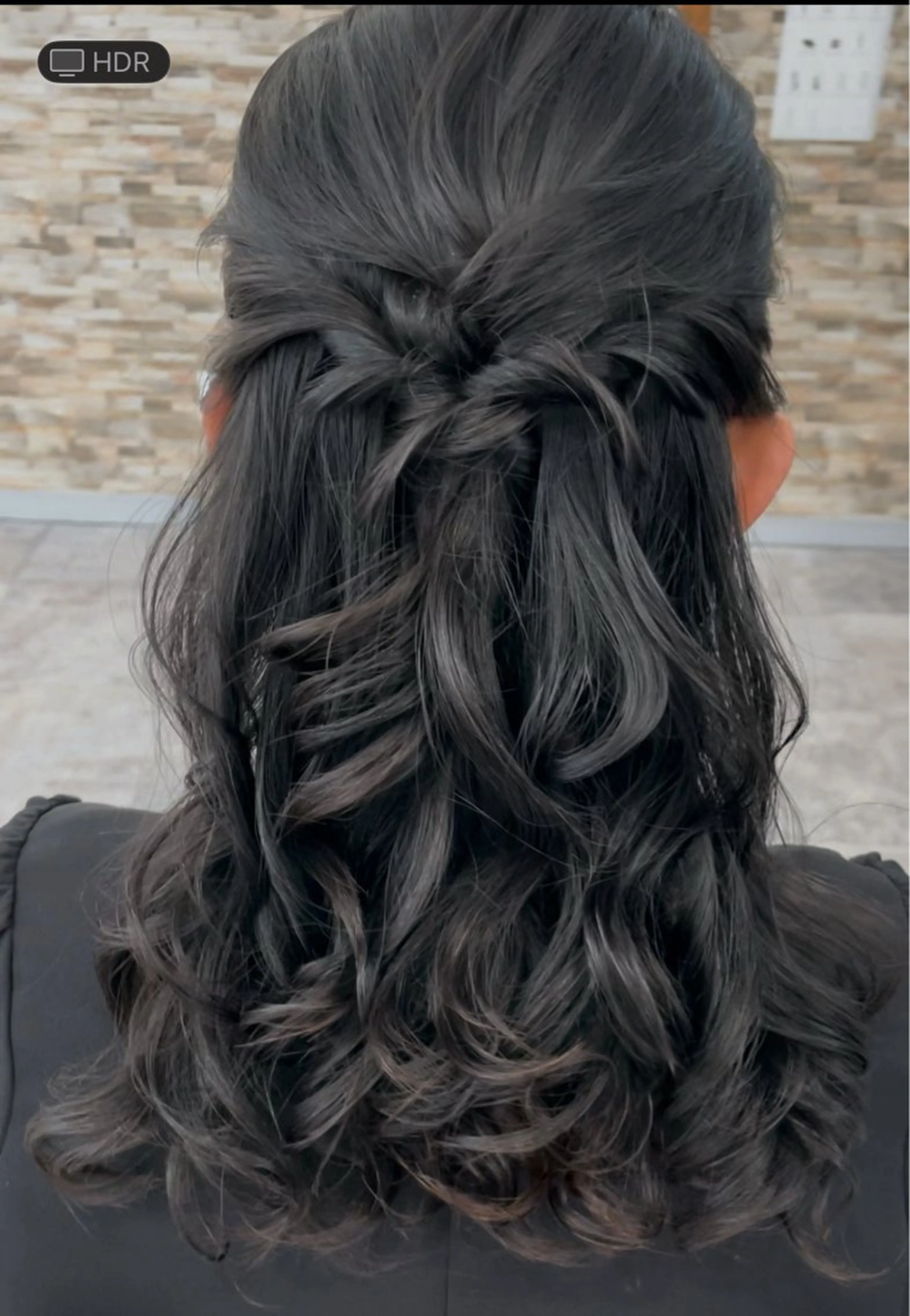 ヘアアレンジ WHITE EYE 浦添所属・ヘアメイク acoのヘアスタイル