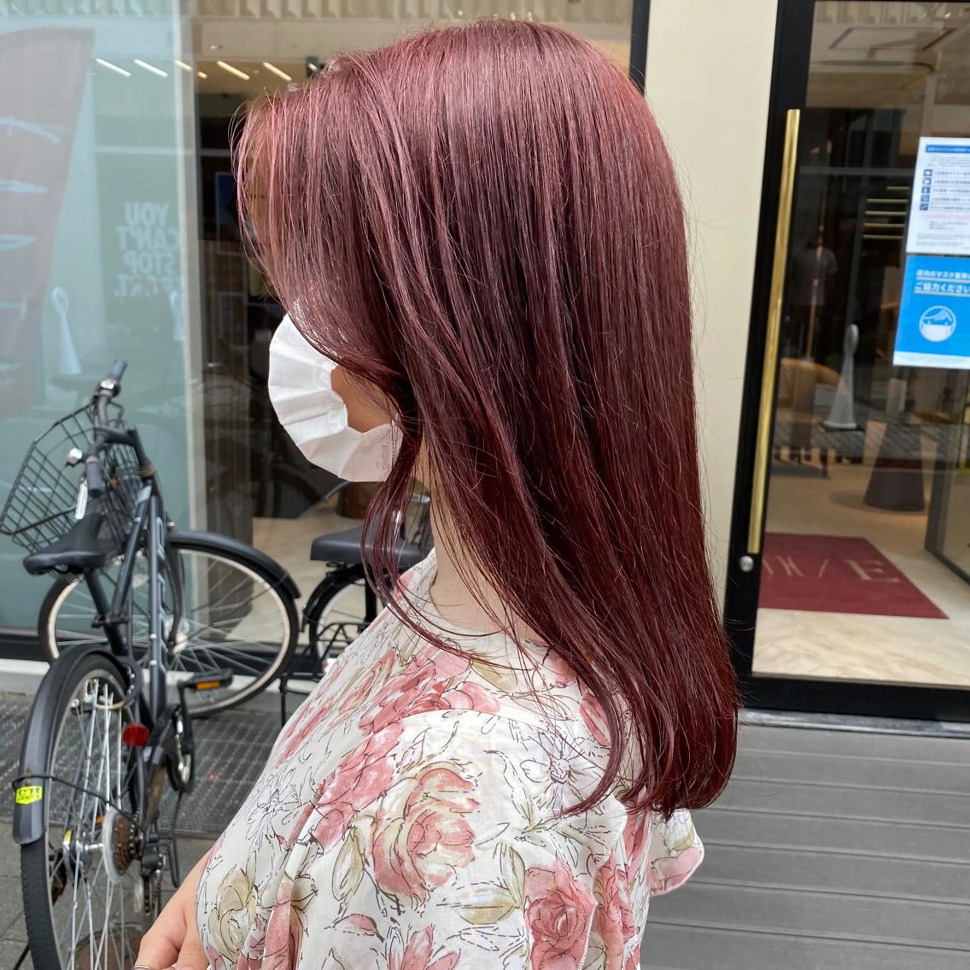 ロング カラー ヘアカラー トリートメント かりん 🤍のヘアスタイル