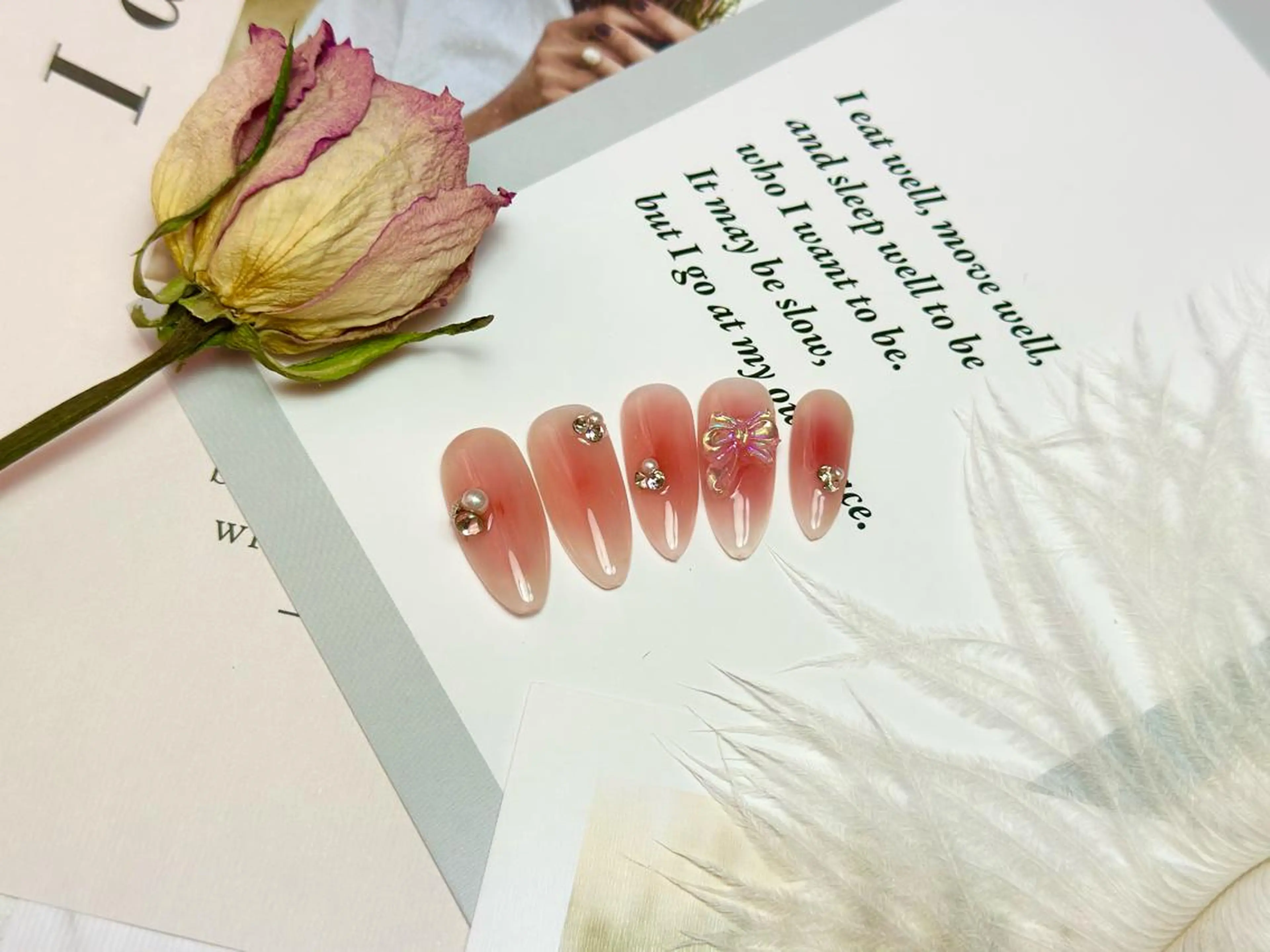 ネイル ハンドネイル ハンドケア nail salon Feerieのネイルデザイン