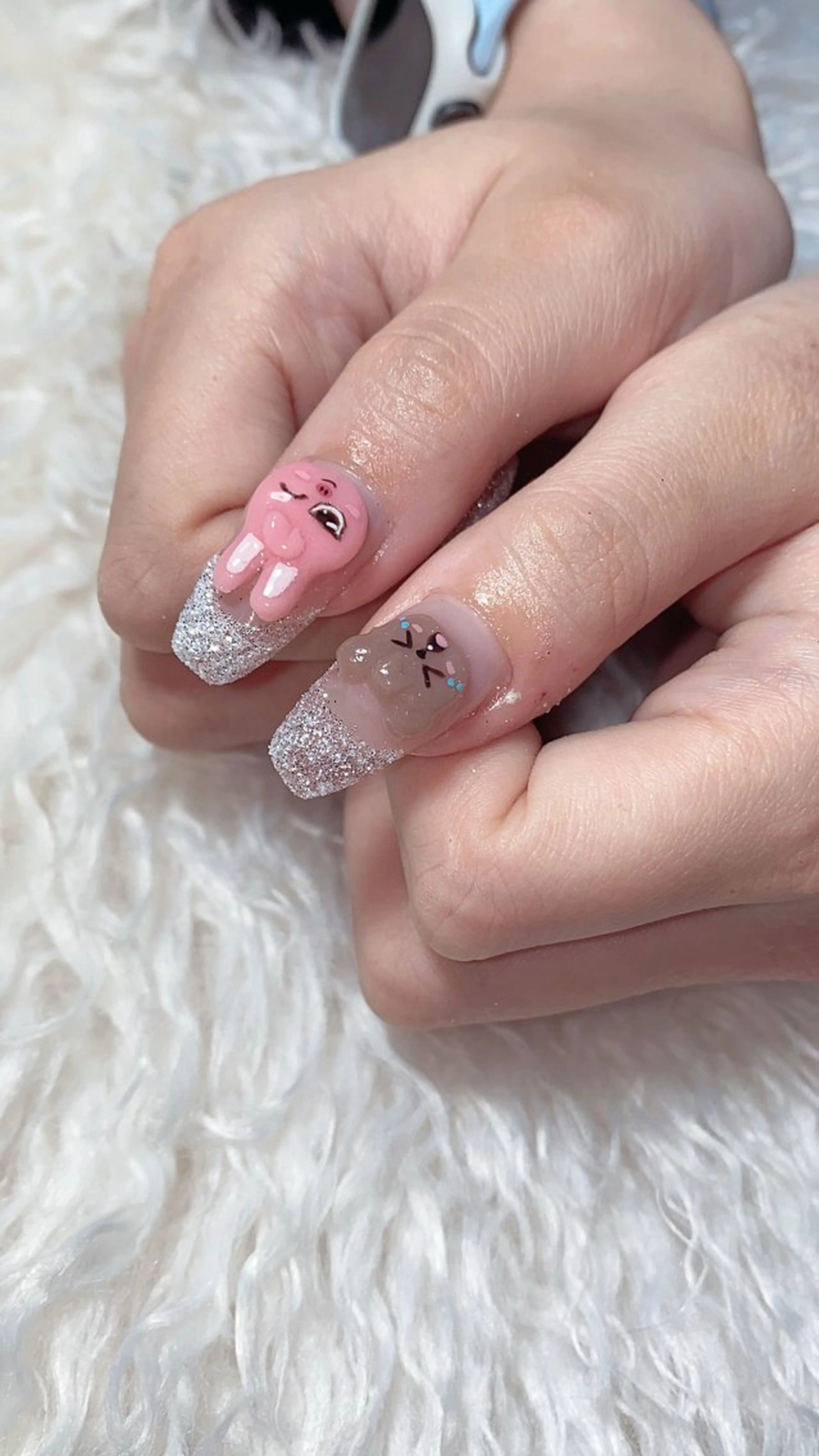 ネイル ハンドネイル n o q r m. n a c h iのネイルデザイン