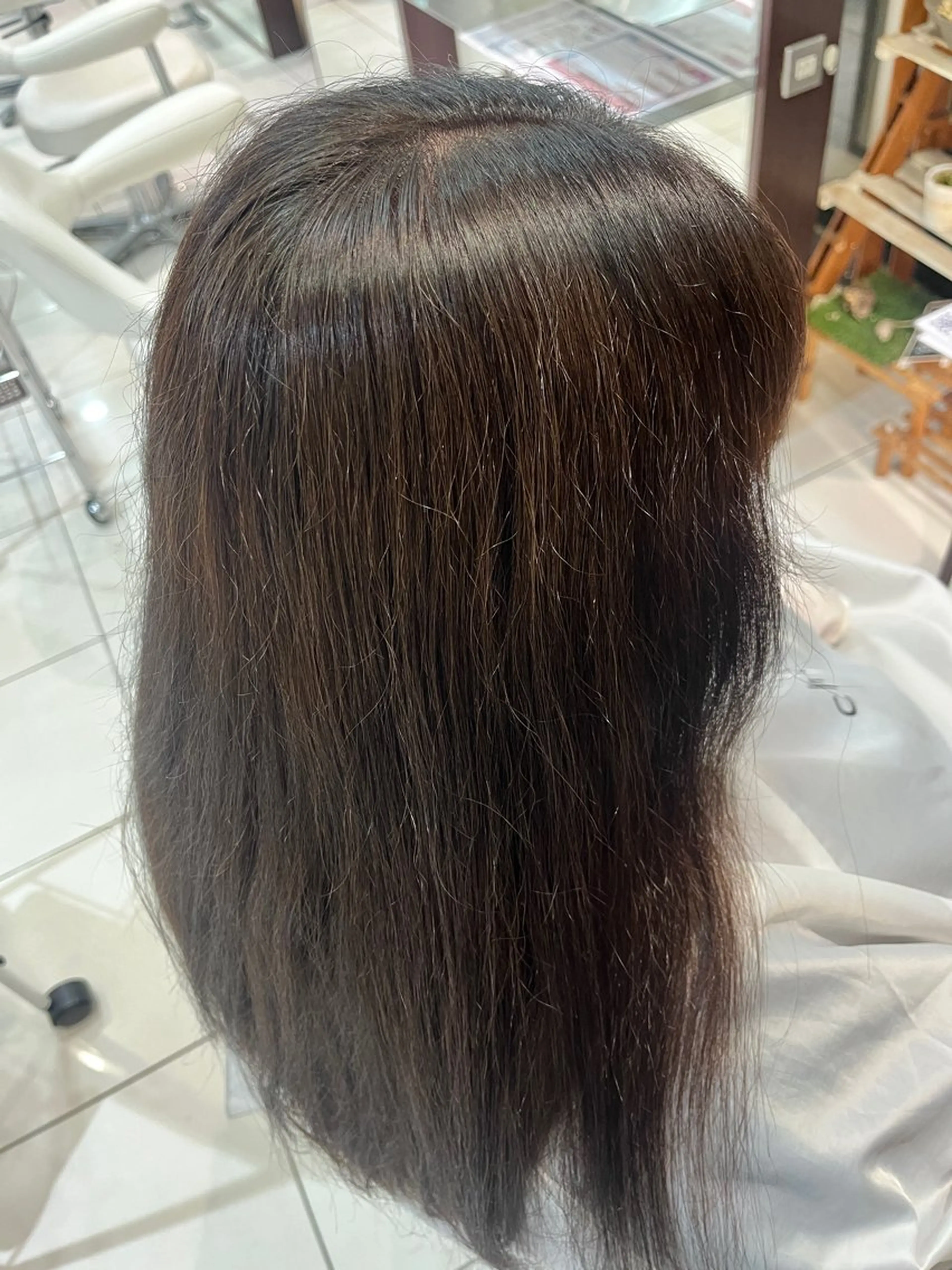 ロング ヘアカラー 石渡 瑠菜のヘアスタイル