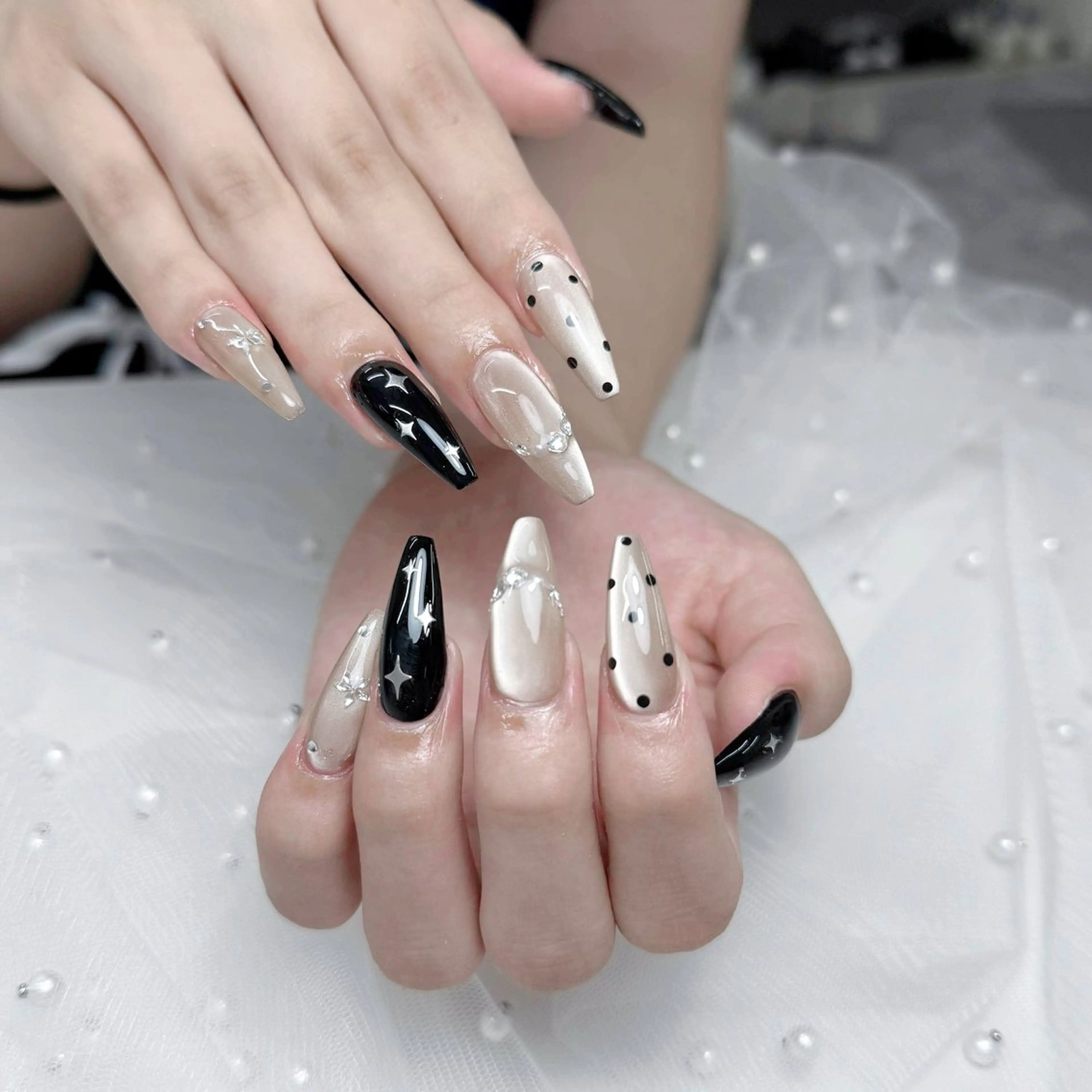 ネイル ハンドネイル ハンドケア Nova Nail Nambaのネイルデザイン