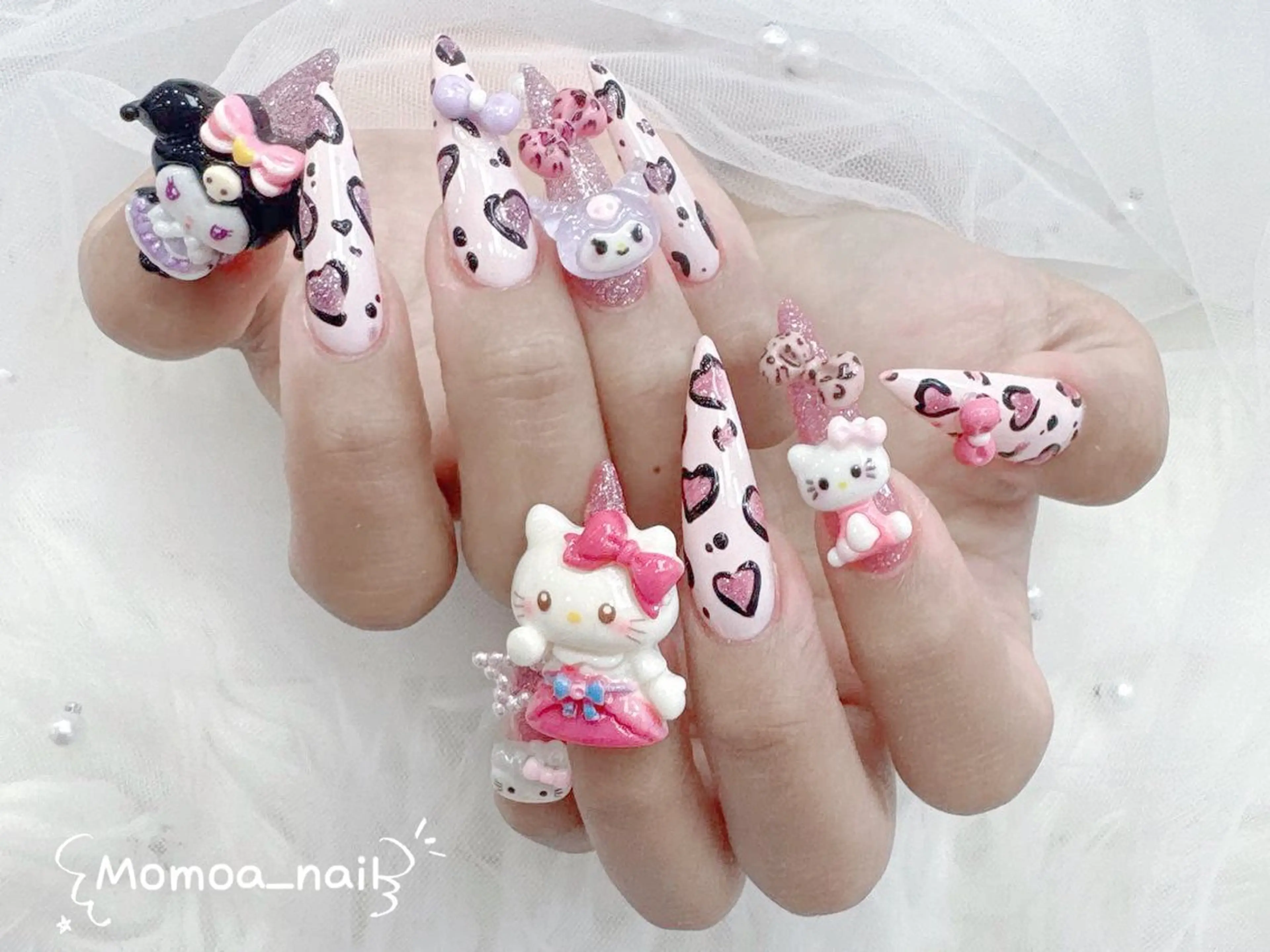 ネイル キラキラネイル スカルプネイル ハンドネイル MoMoA Nail ネイル長さ出し専門店のネイルデザイン