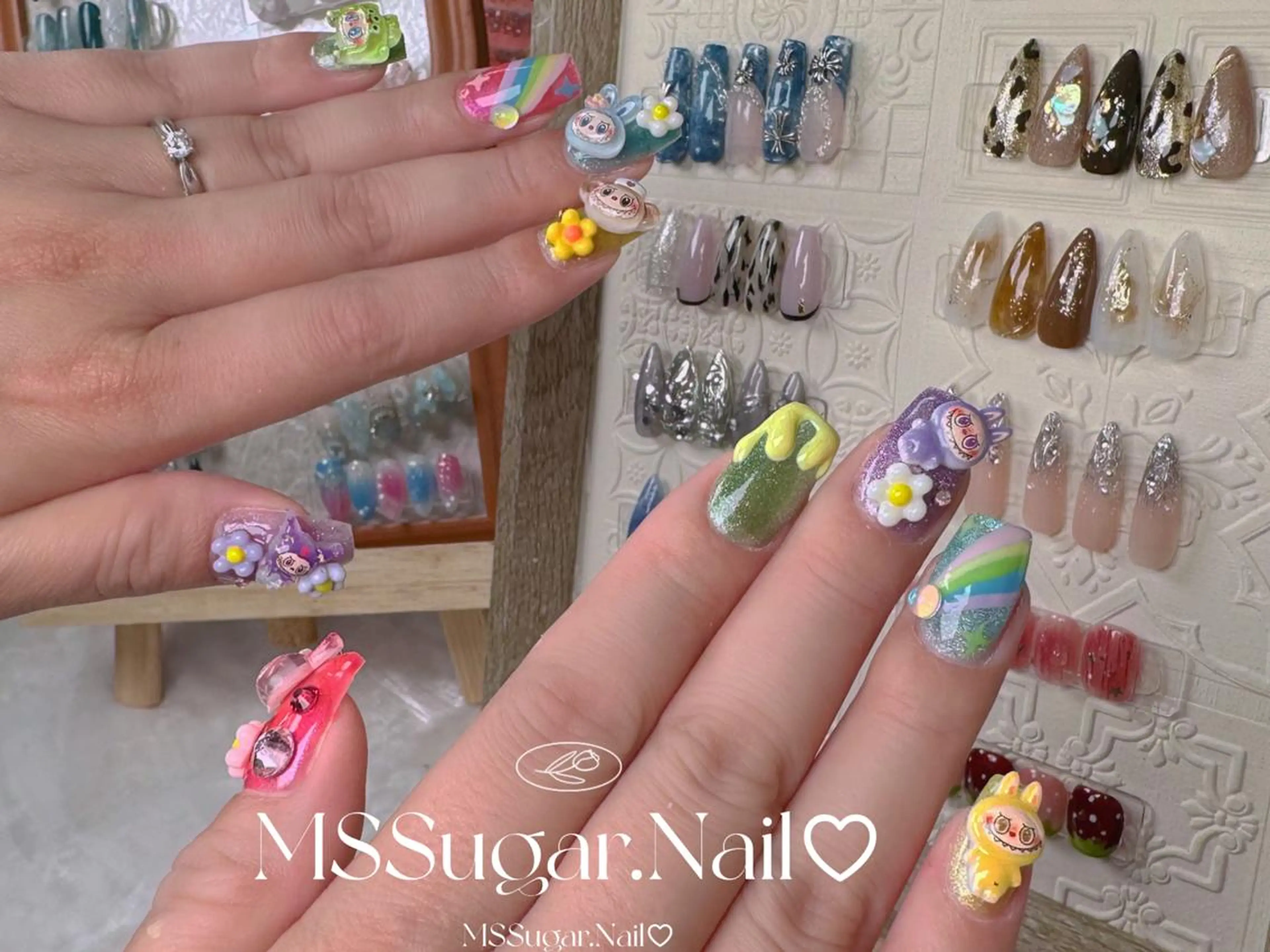 ネイル ハロウィン ロングネイル マグネットネイル スカルプネイル ネイルチップ ハンドネイル Mss ALICEのネイルデザイン