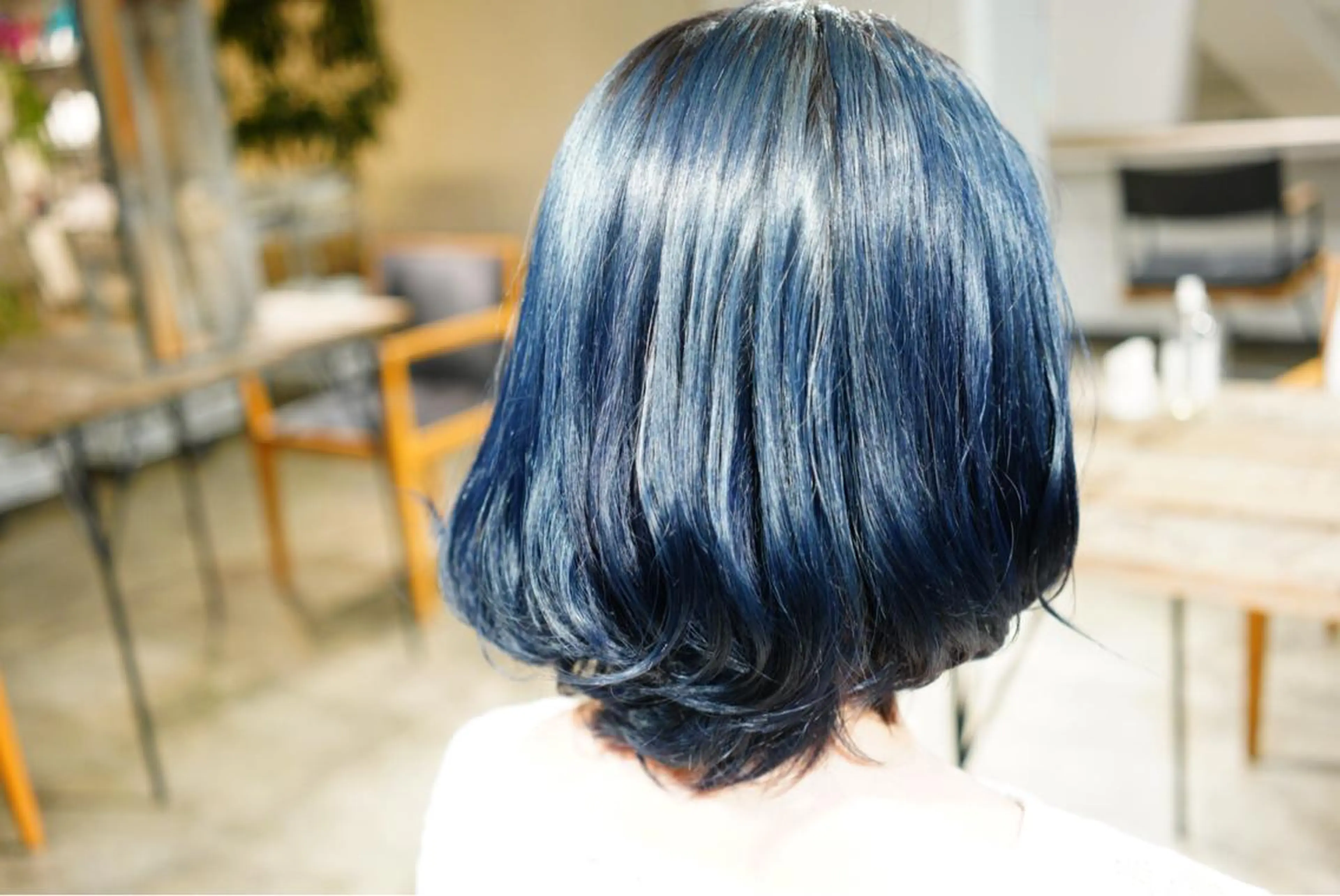 ミディアム カラー ネイビーカラー ヘアカラー トリートメント ハイトーン/レイヤー /ケアブリーチ石川治のヘアスタイル