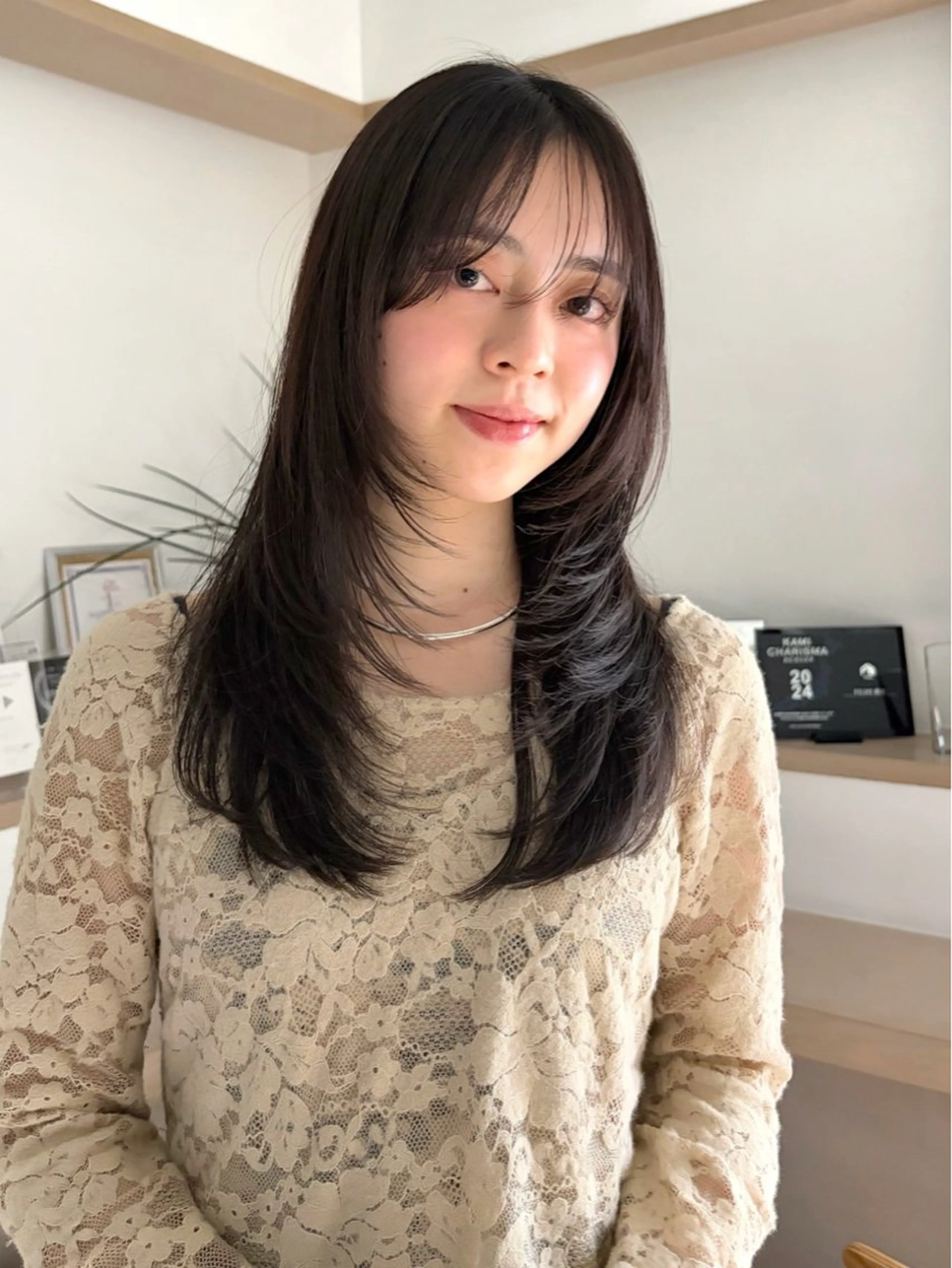 セミロング カラー カット FILMS所属・-みつま はるな-のヘアスタイル