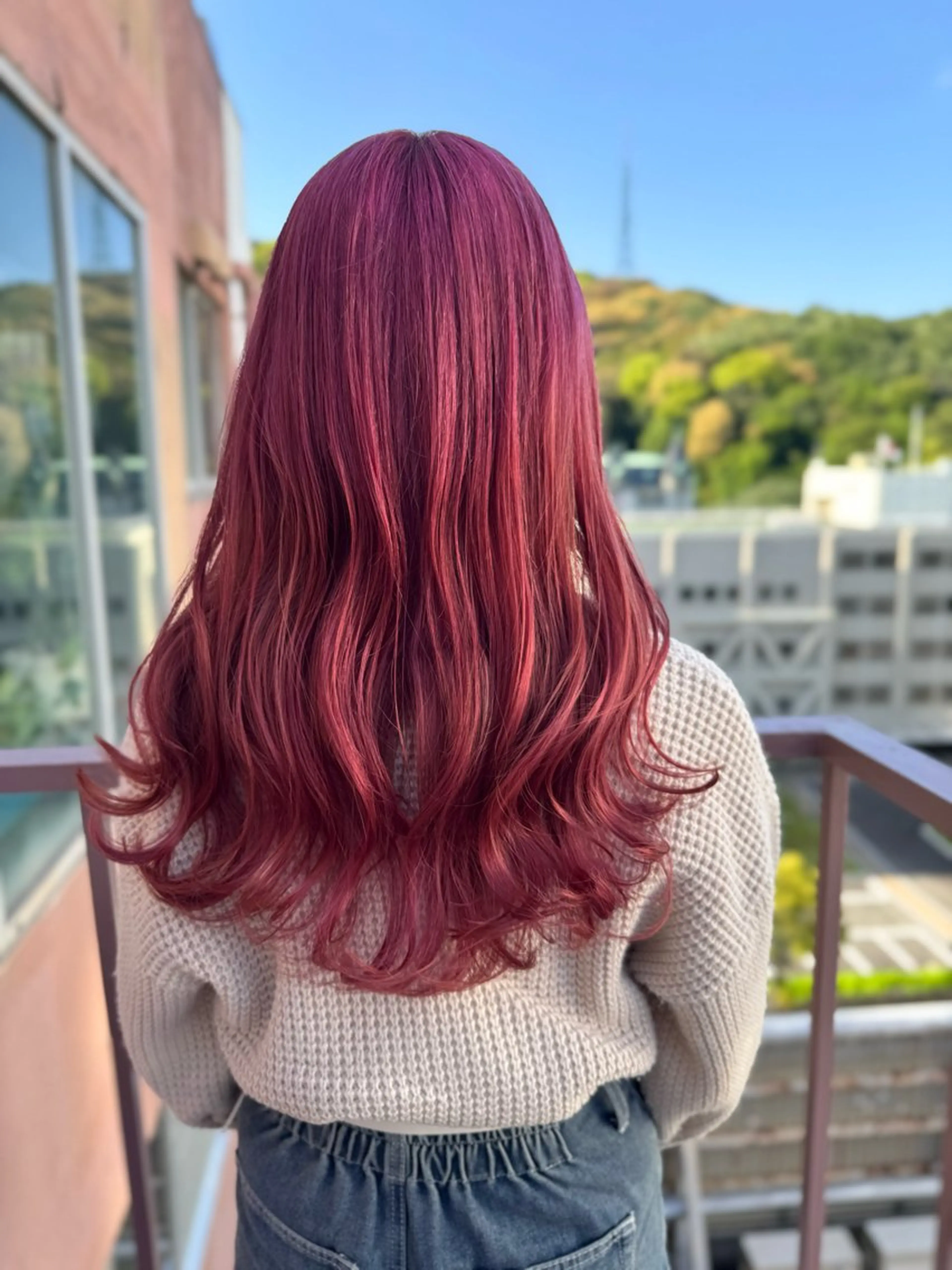 ロング カラー ピンクカラー ヘアカラー Viage （ビアージュ）のヘアスタイル