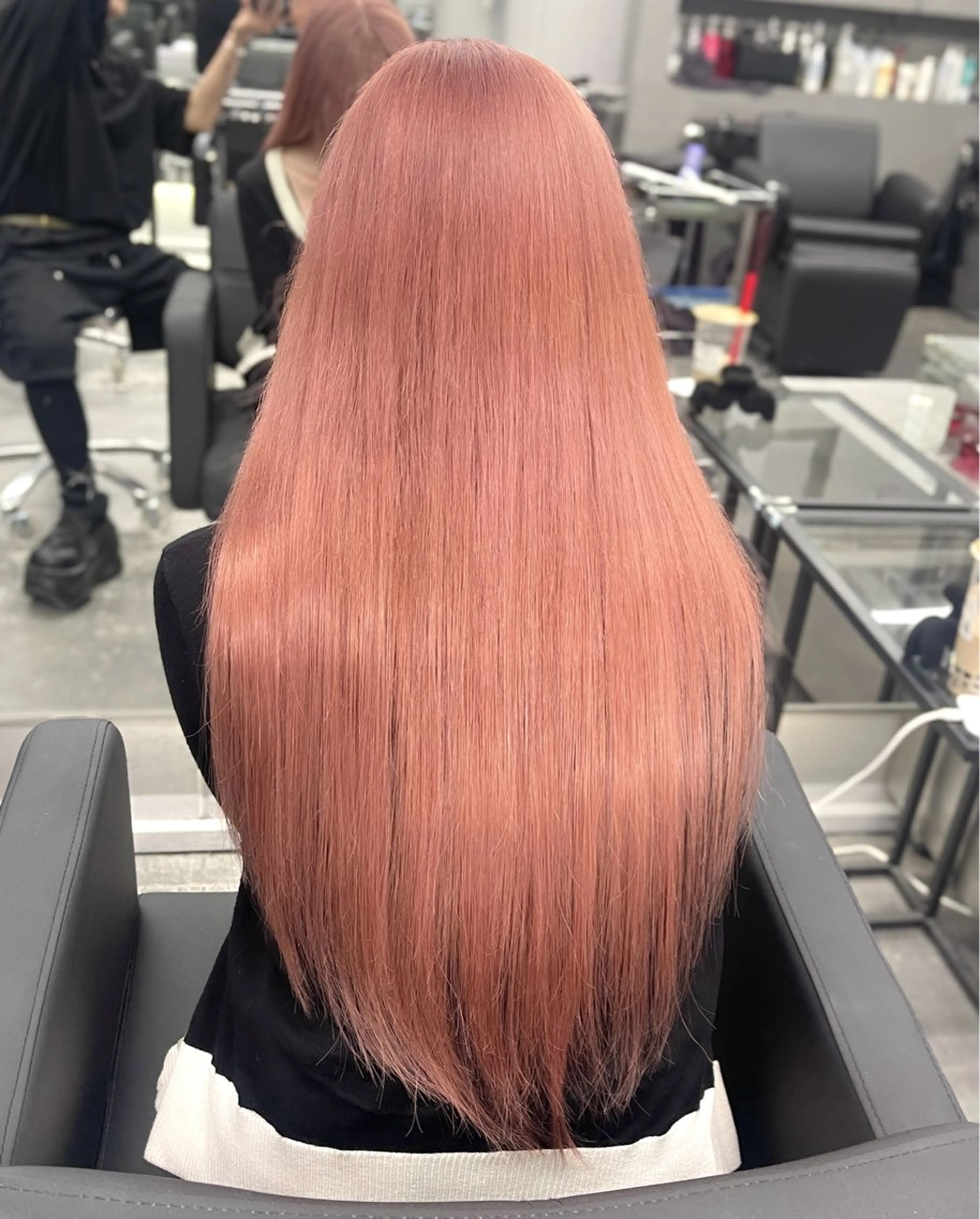 ロング ヘアカラー エクステ 紺エクステ デザインカラーのヘアスタイル