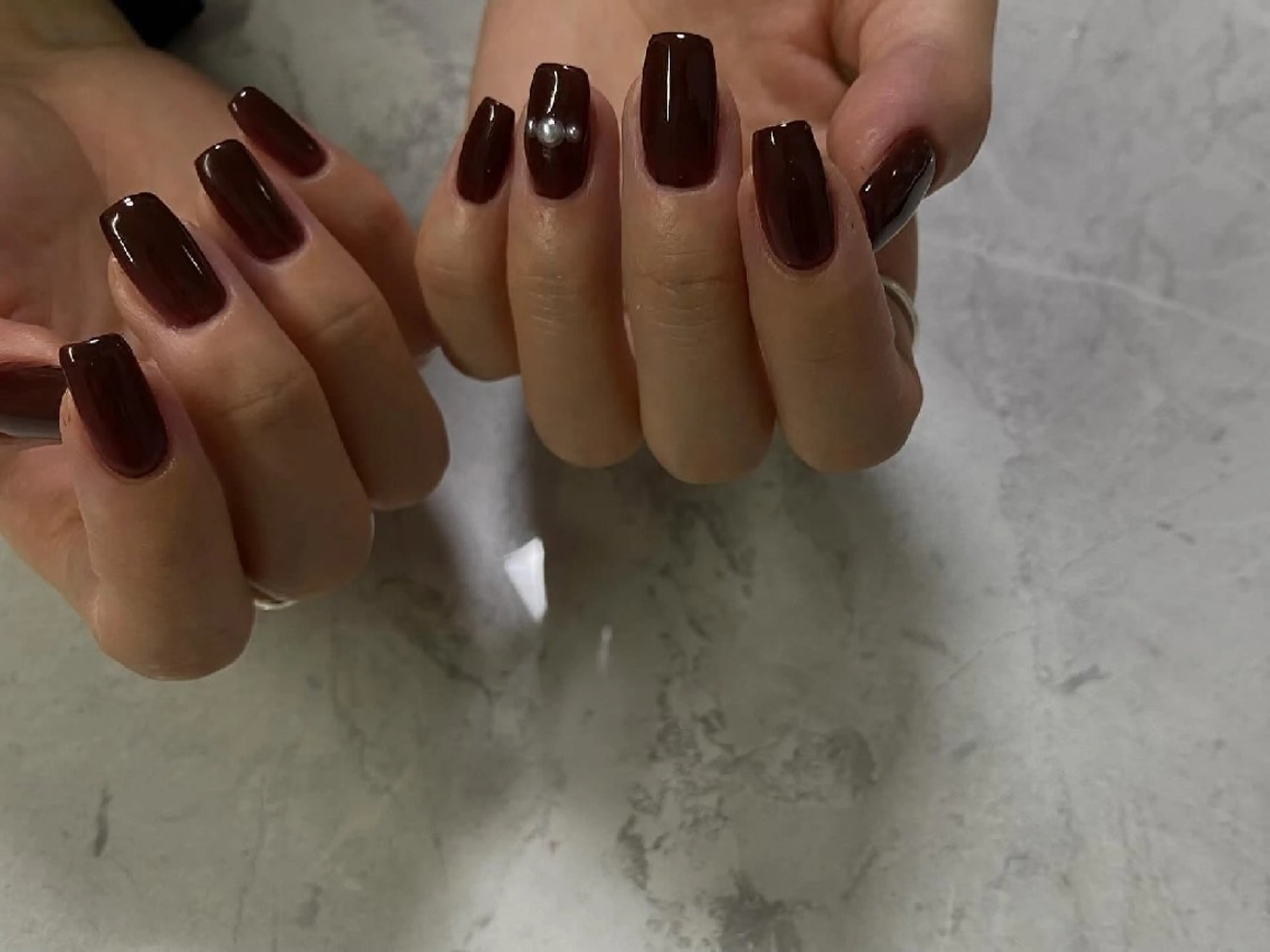 ネイル ボルドー ジェルネイル ワンカラーネイル パラジェル ハンドネイル フットネイル milla. MAHOのネイルデザイン