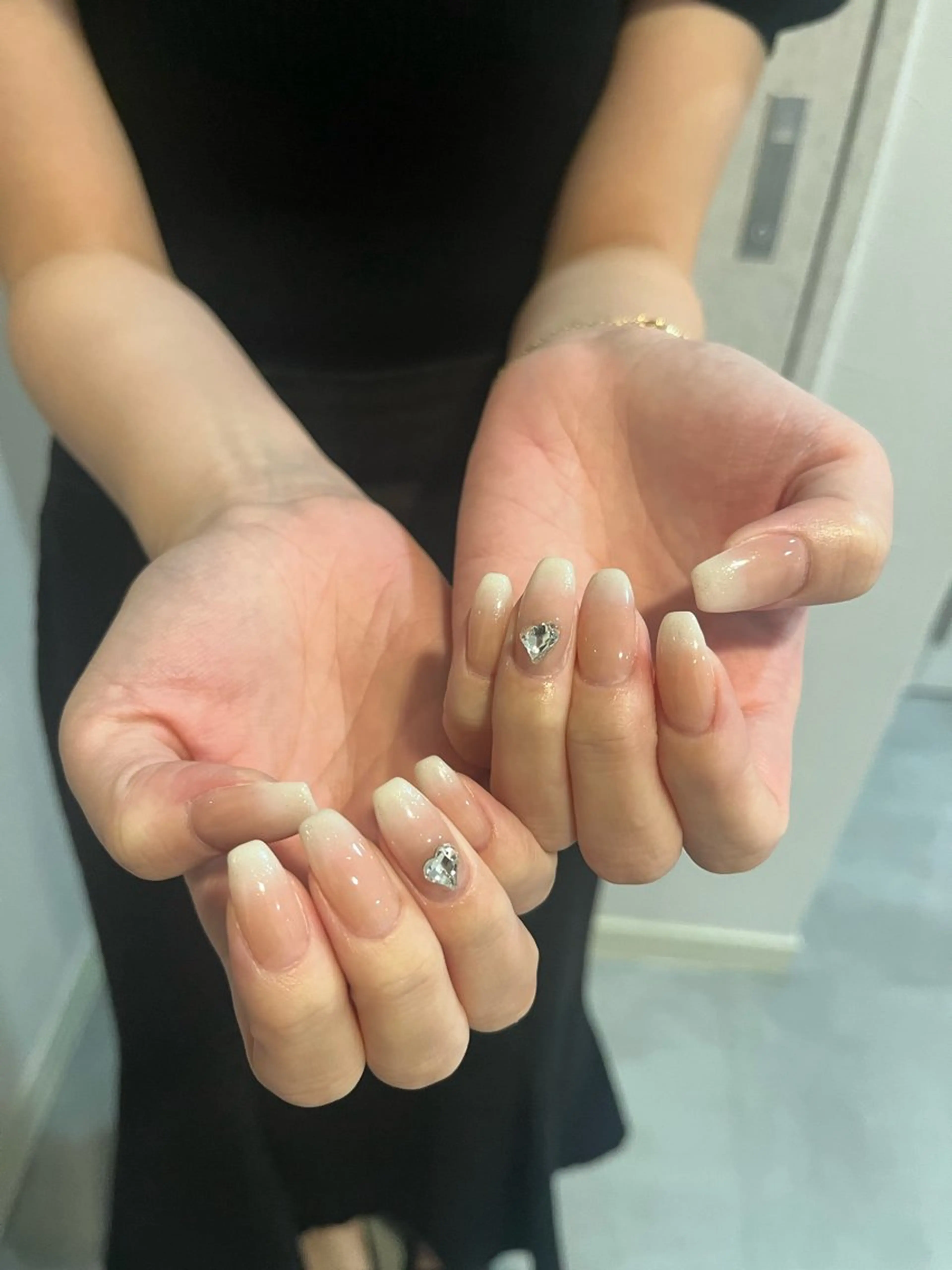 ネイル ハンドネイル +vico 堀江店所属・中西 春那のネイルデザイン