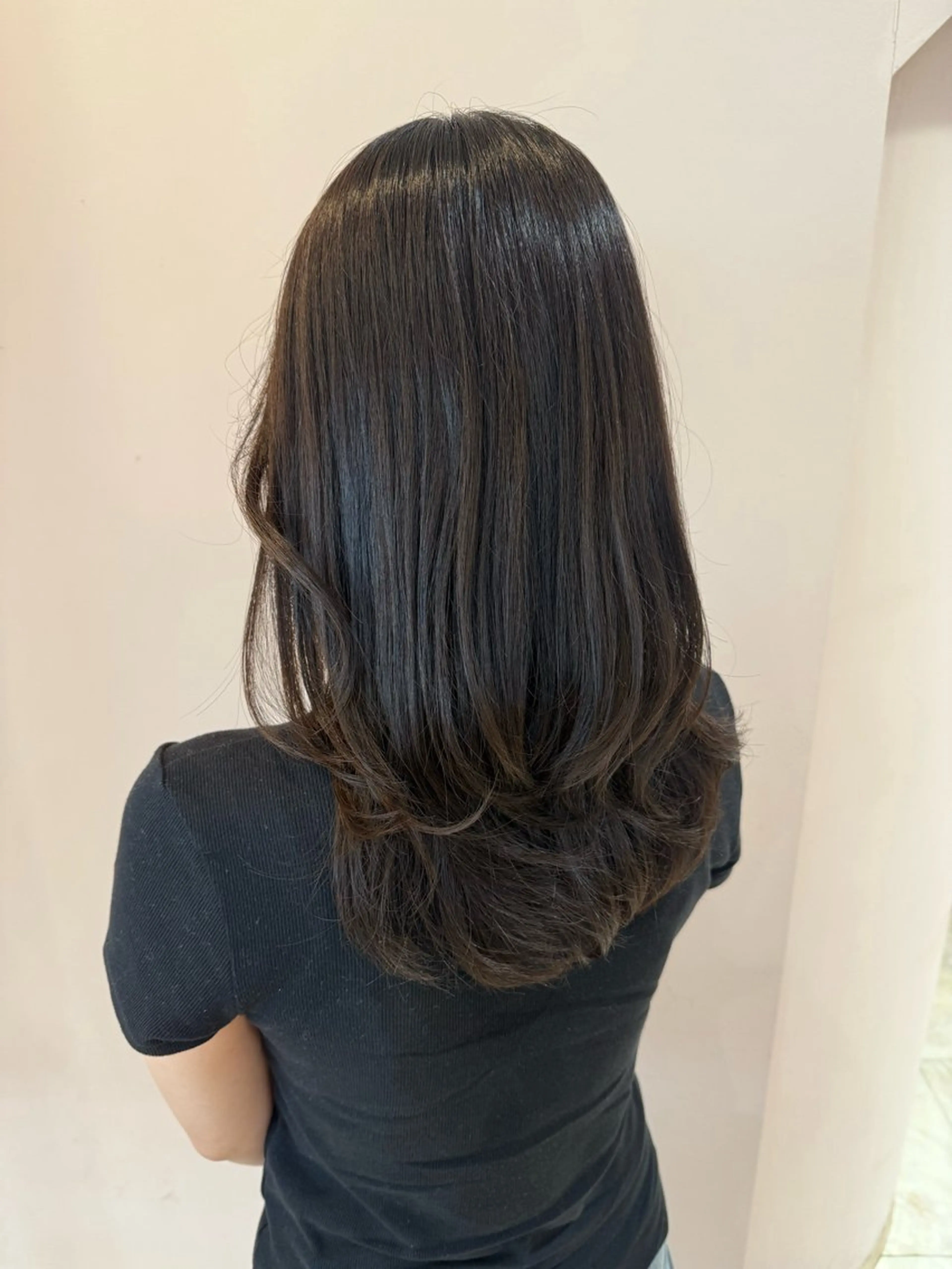 ロング カラー アッシュ レイヤーカット カット ヘアカラー Reginavita栄店 【レジナヴィータ】所属・鈴木 二依奈のヘアスタイル