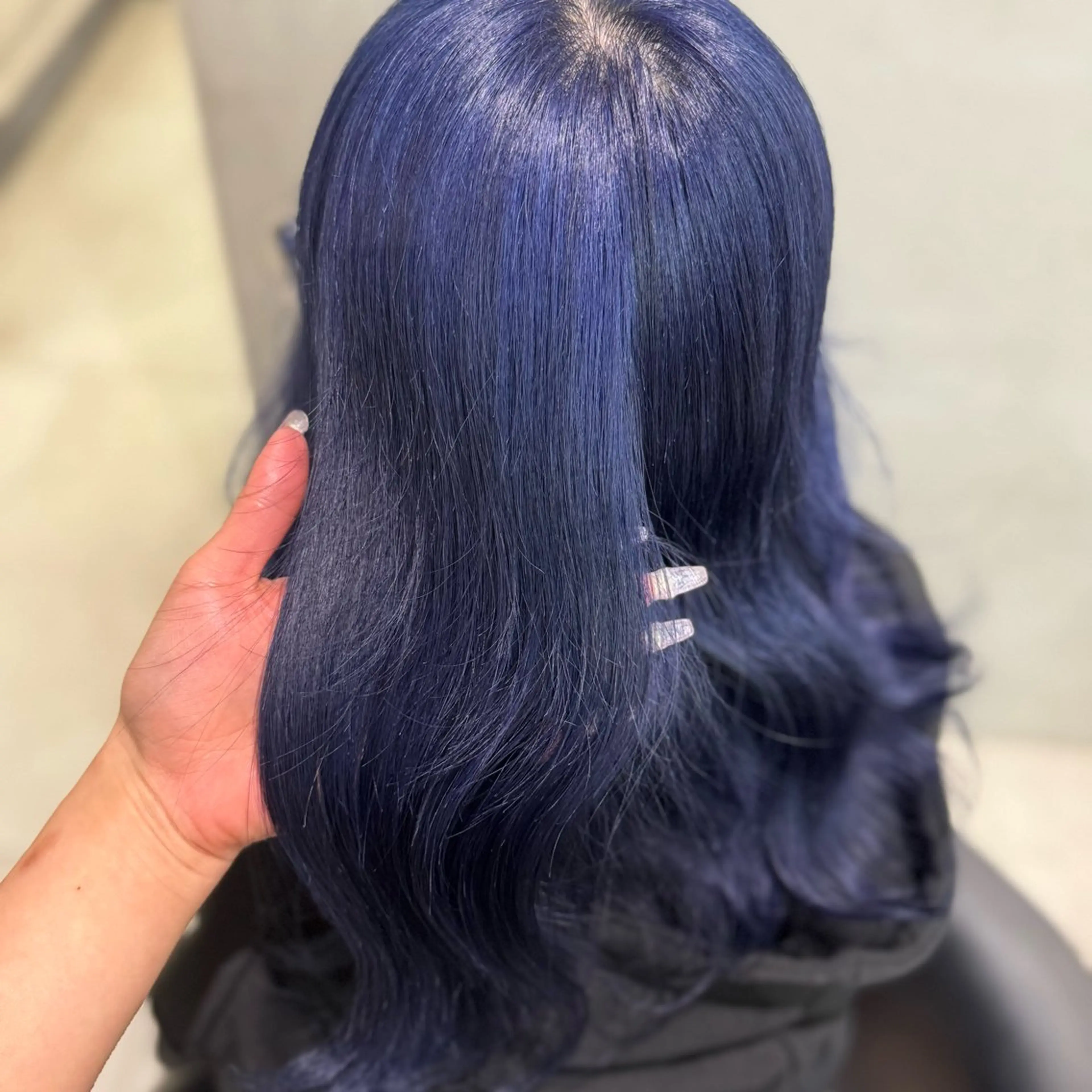 セミロング カラー ブリーチ ブルーカラー ネイビーカラー ヘアカラー 大阪 梅田/ ハイトーン/エクステのヘアスタイル