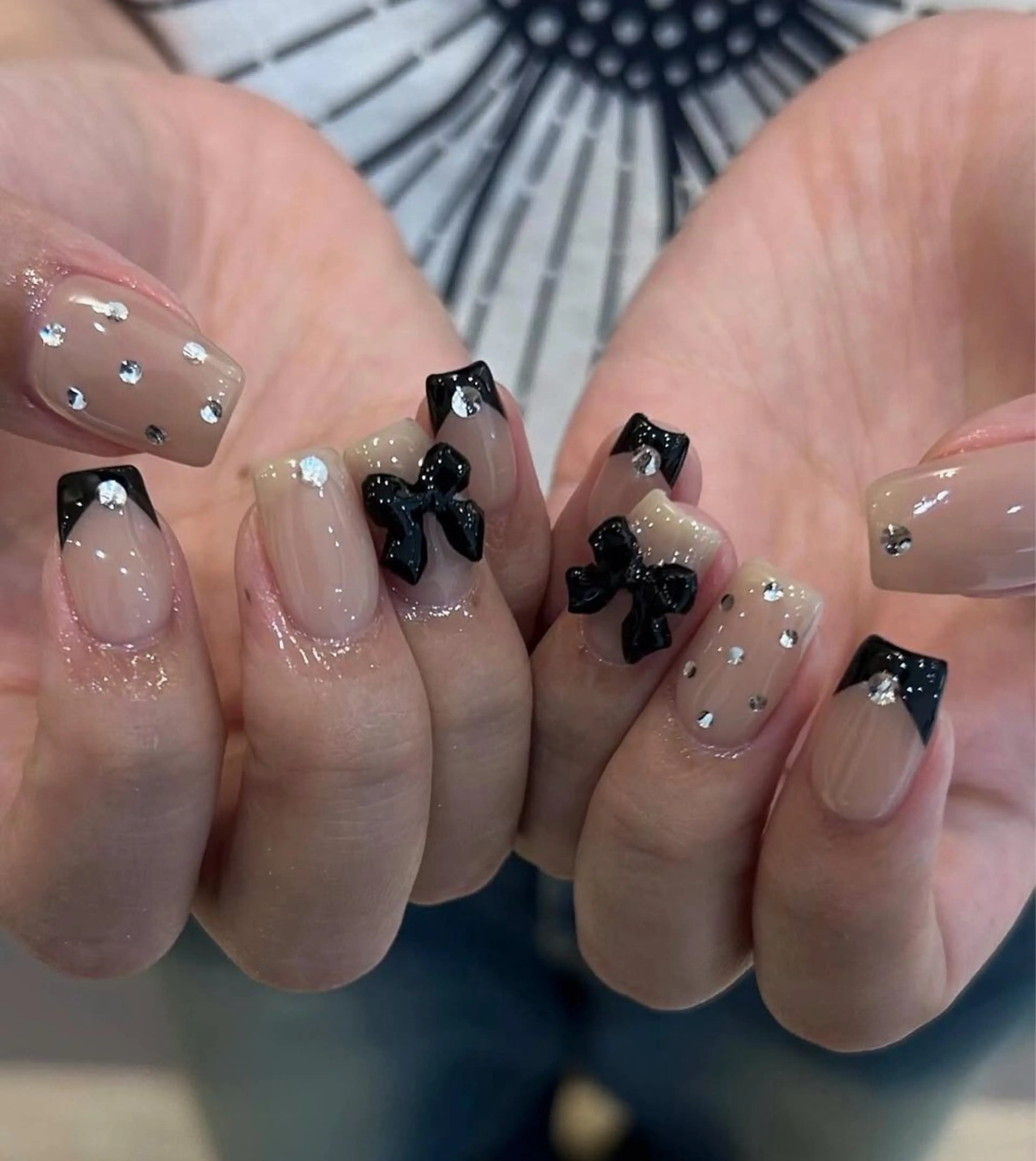 ネイル 長さ出し グラデーション キラキラネイル 韓国ネイル ラメ(グリッター) ハンドネイル ハンドケア Chisa Nail Studio所属・チ サのネイルデザイン