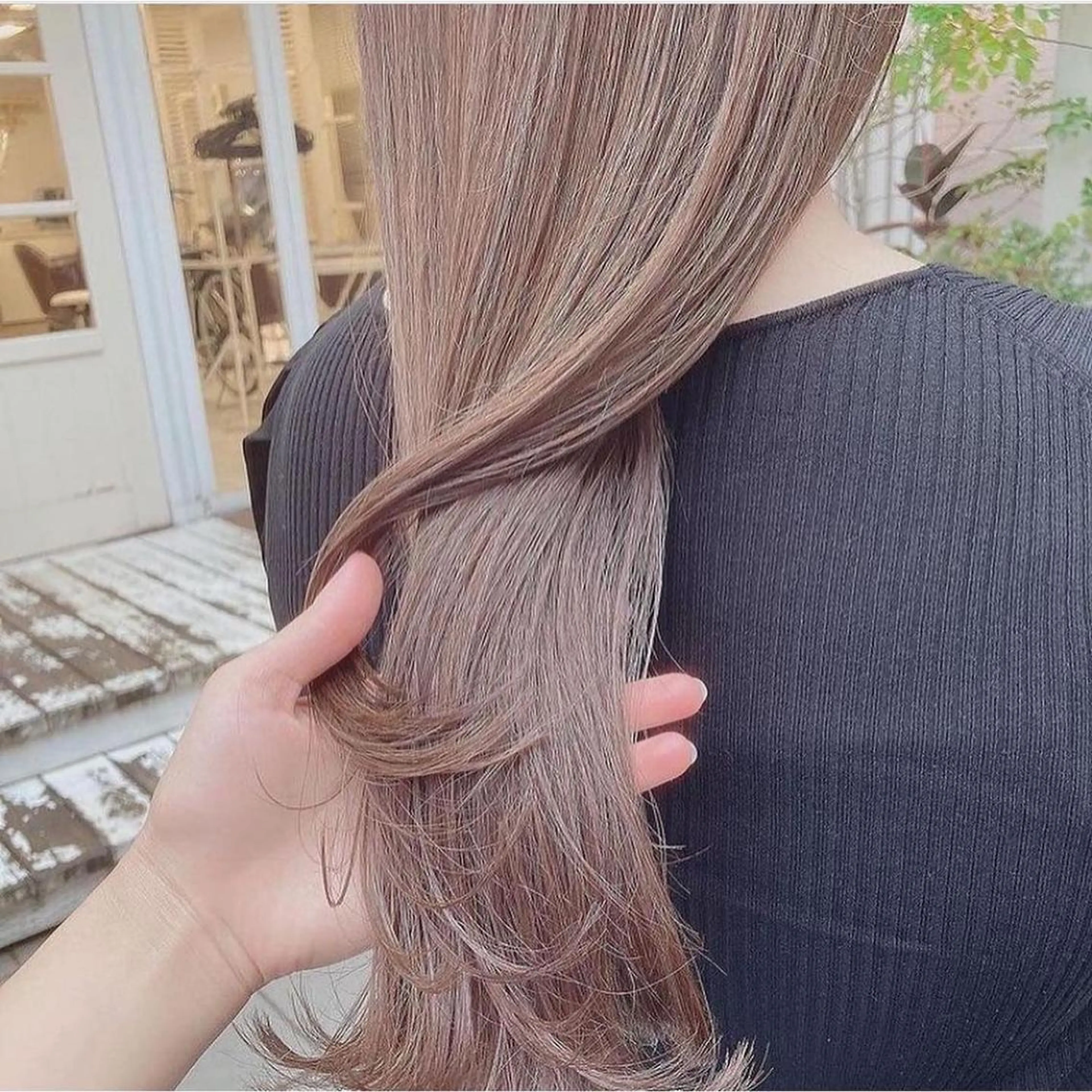 ミディアム カラー ヘアアレンジ ベージュカラー 透明感カラー グラデーションカラー ハイライトカラー ハイトーンカラー 韓国/髪質改善💘 櫻井かれんのヘアスタイル