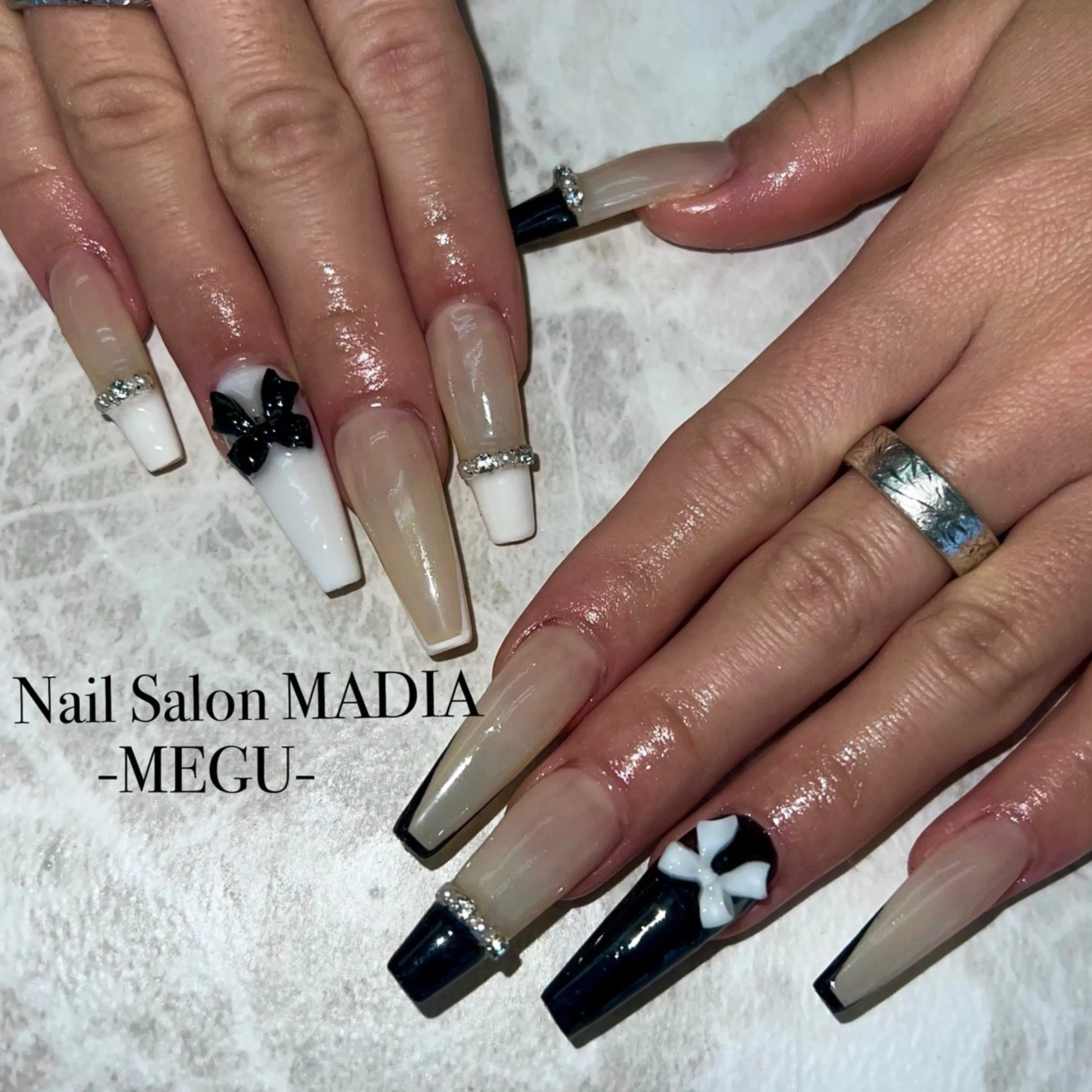 ネイル MADIA藤沢所属・MADIA MEGUのネイルデザイン