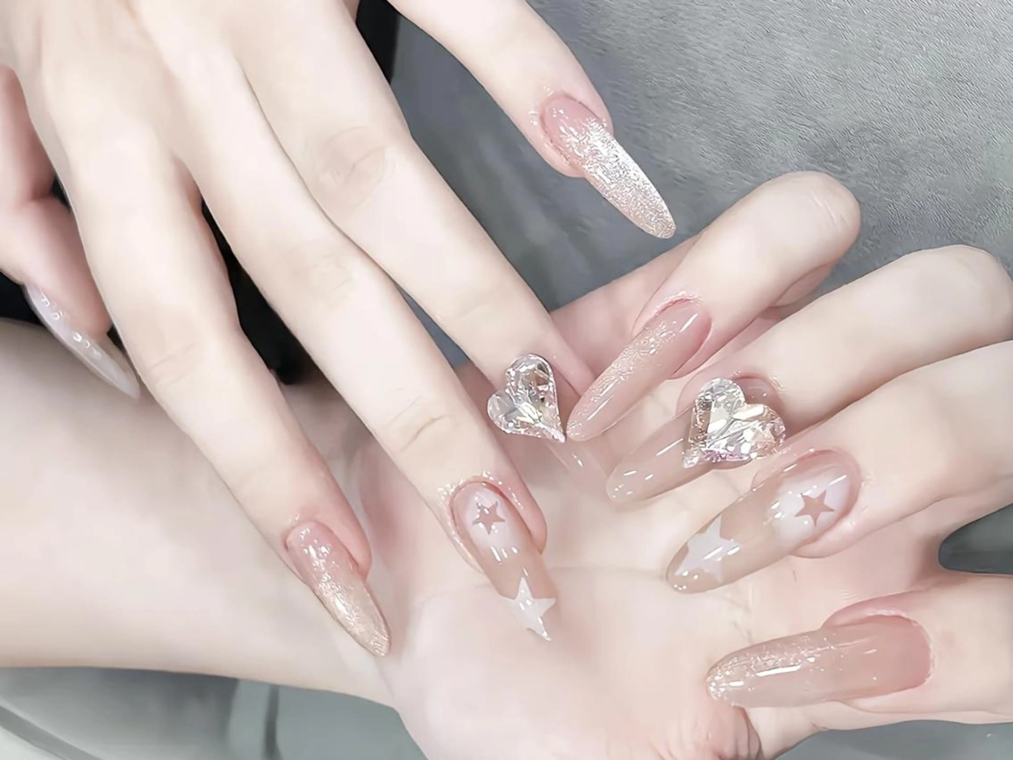 ネイル オーロラネイル チークネイル 長さ出し フットネイル フレンチネイル ハンドネイル ハンドケア Zz nail salonのネイルデザイン