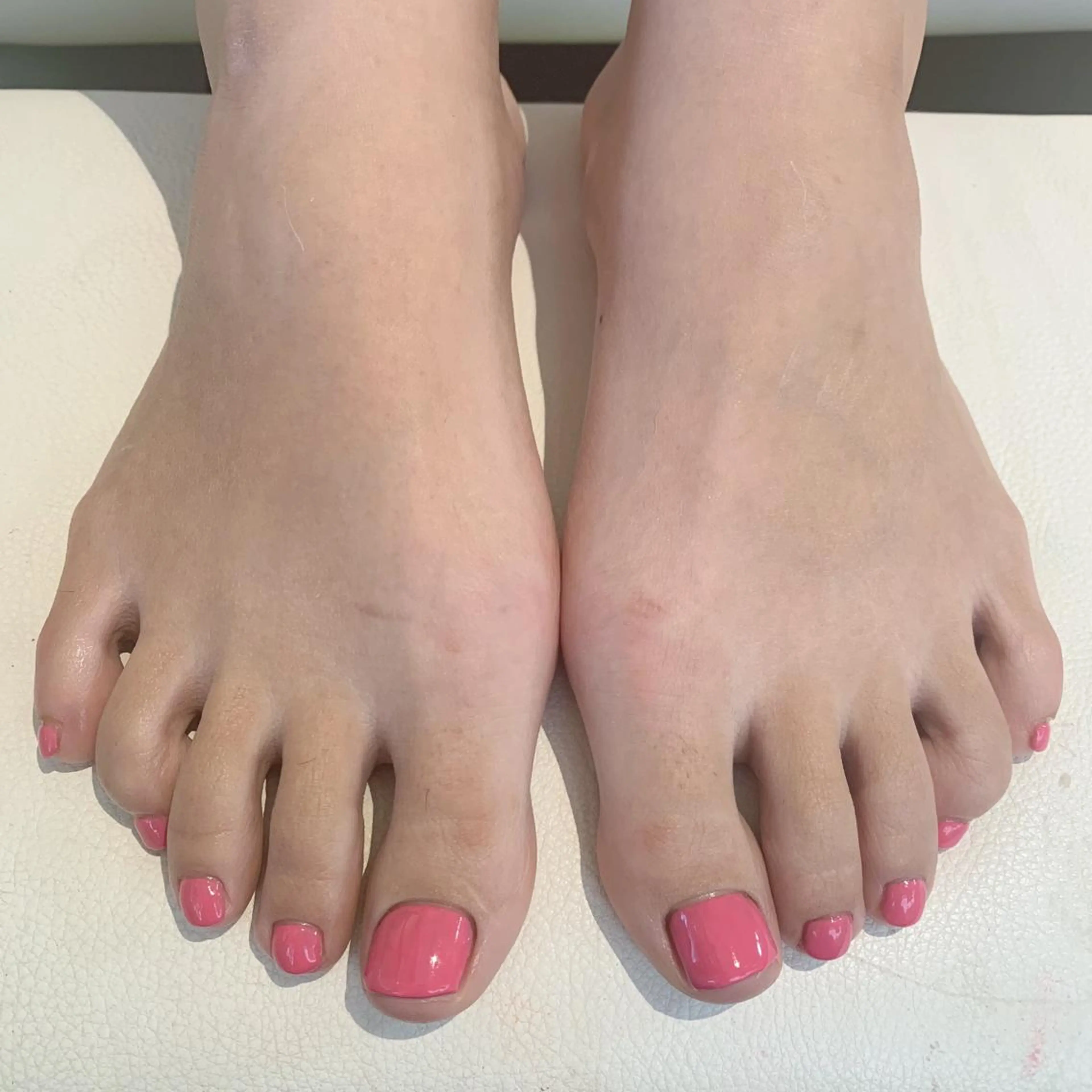 ネイル フットネイル ジェルネイル ワンカラーネイル パラジェル 鈴木 里奈のネイルデザイン